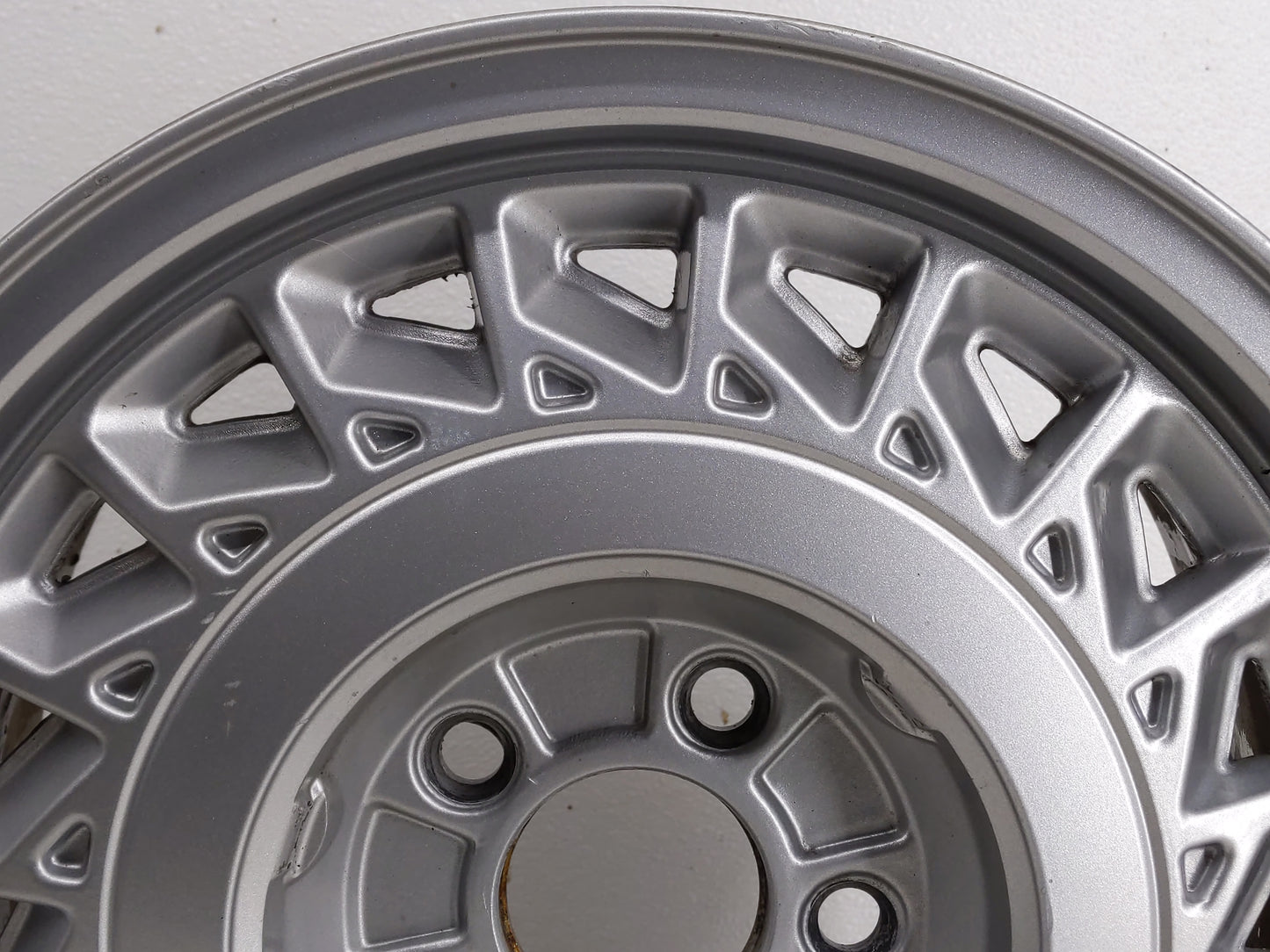 1997 Lincoln Continental Oem Wheel Rim 837248 - Oemusedautoparts1.com