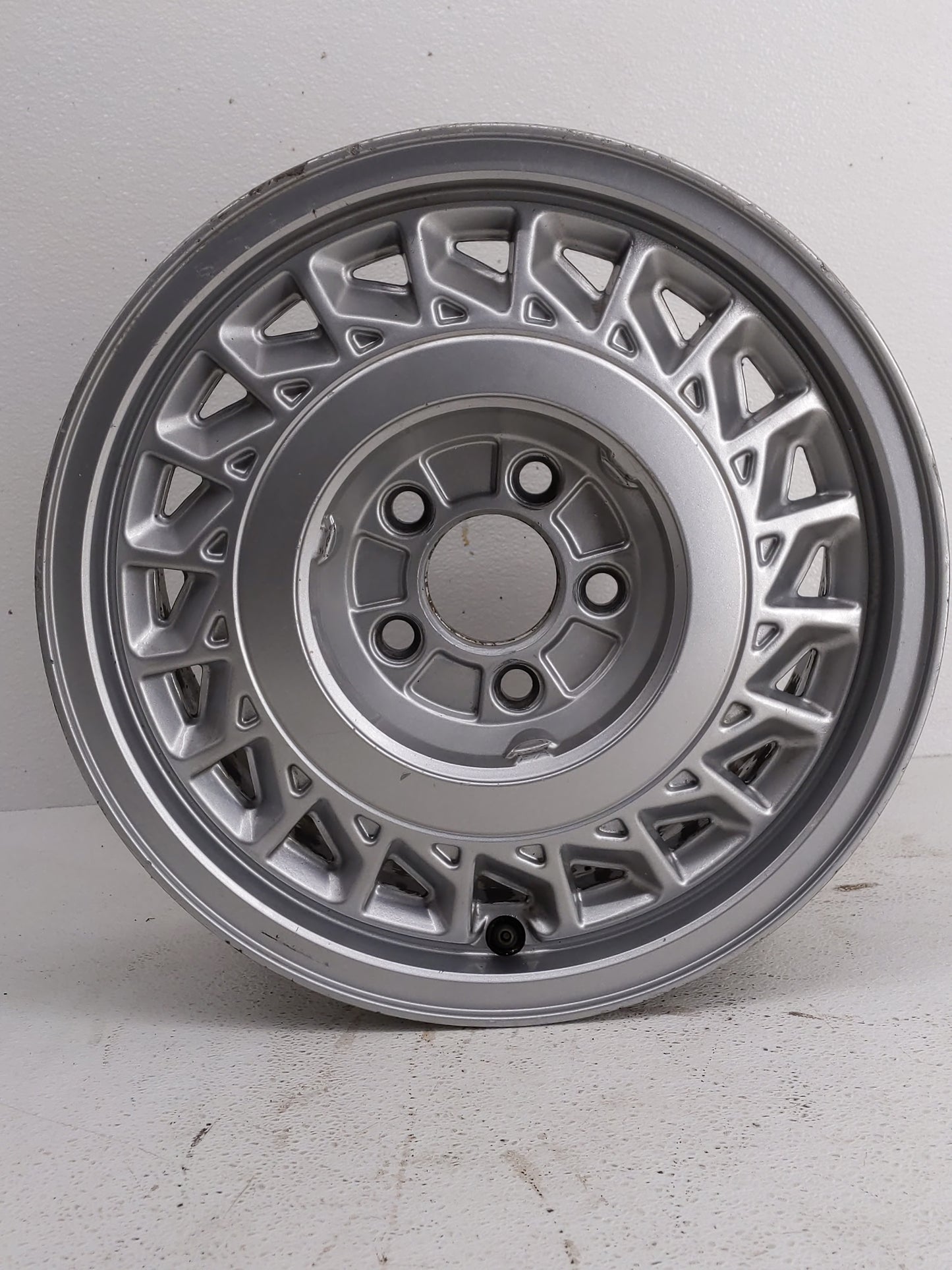 1997 Lincoln Continental Oem Wheel Rim 837666 - Oemusedautoparts1.com