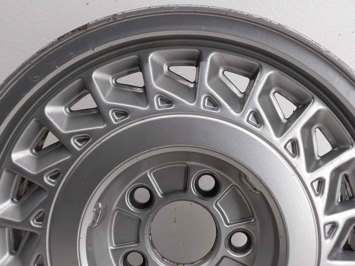 1997 Lincoln Continental Oem Wheel Rim 837666 - Oemusedautoparts1.com