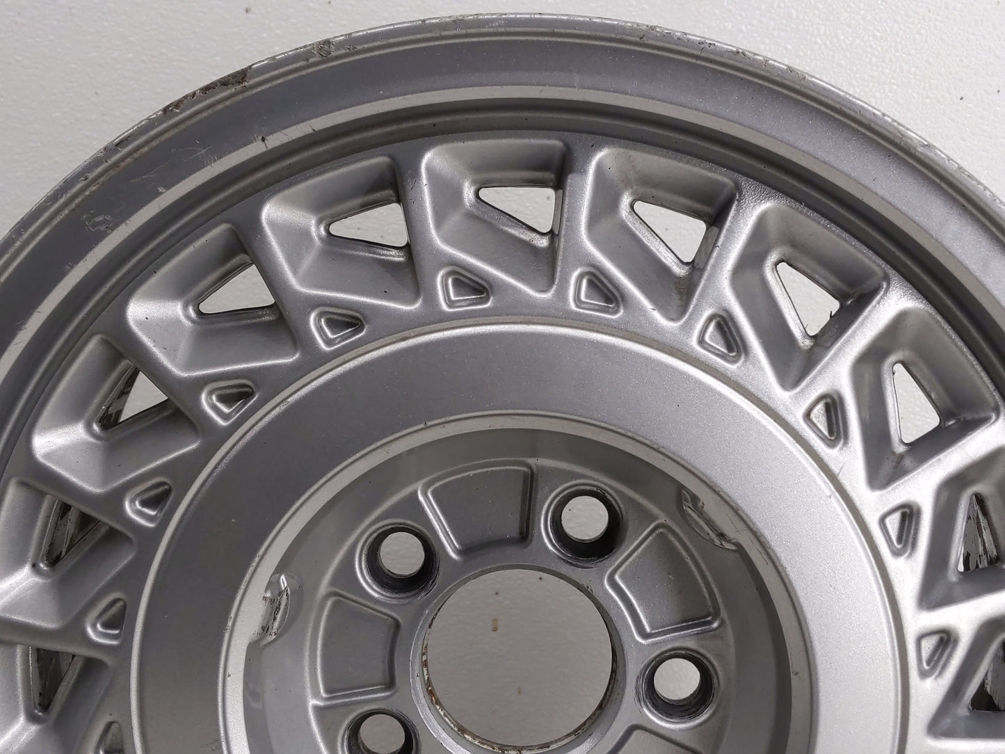 1997 Lincoln Continental Oem Wheel Rim 837666 - Oemusedautoparts1.com