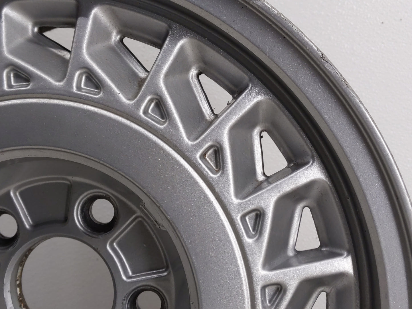 1997 Lincoln Continental Oem Wheel Rim 837666 - Oemusedautoparts1.com