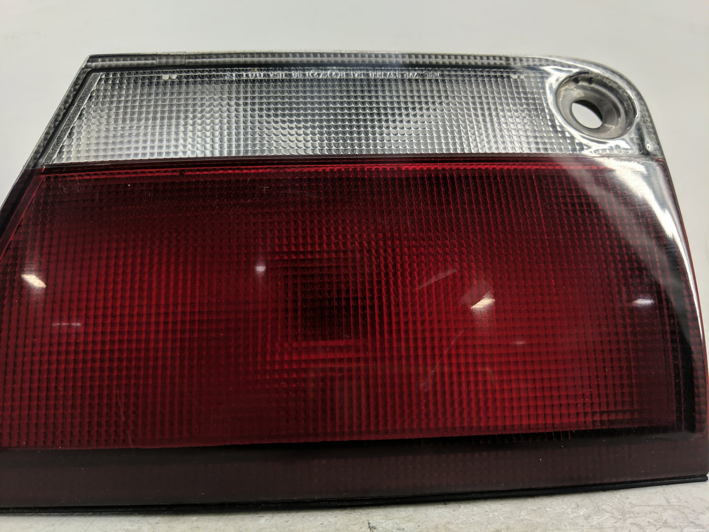 1993-1997 Mazda 626 Tail Light Assembly Passenger Right OEM P/N:2VP 937 660 Fits Fits 1993 1994 1995 1996 1997 OEM Used Auto