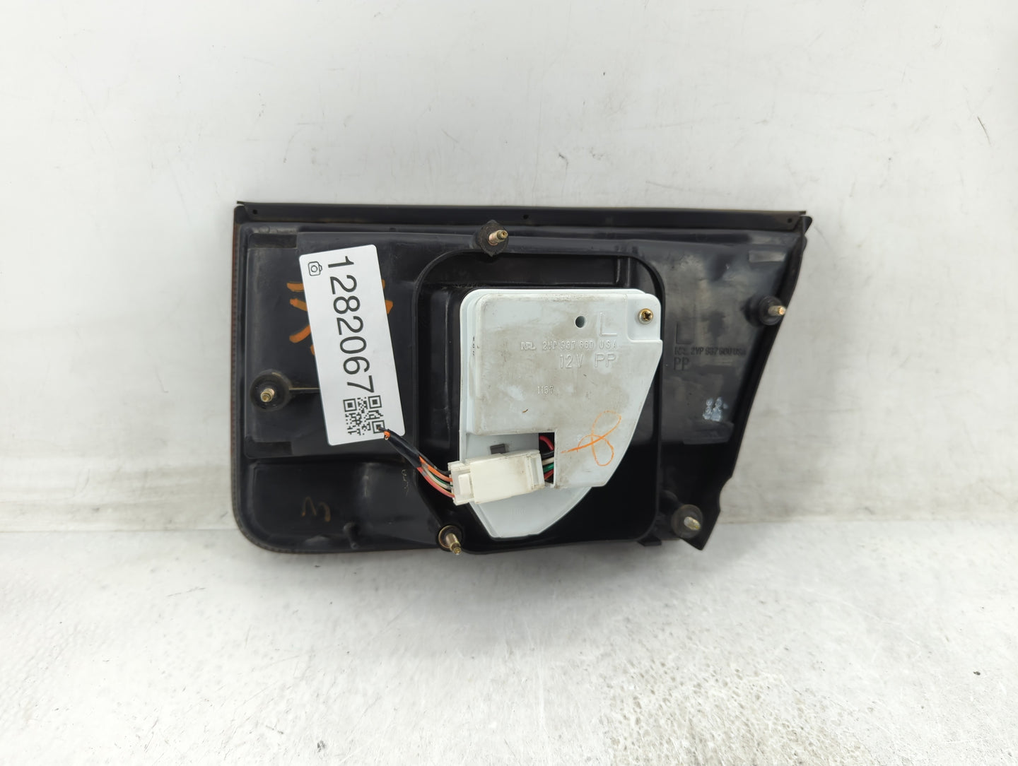 1993-1997 Mazda 626 Tail Light Assembly Driver Left OEM P/N:2VP 937 660 Fits Fits 1993 1994 1995 1996 1997 OEM Used Auto Par