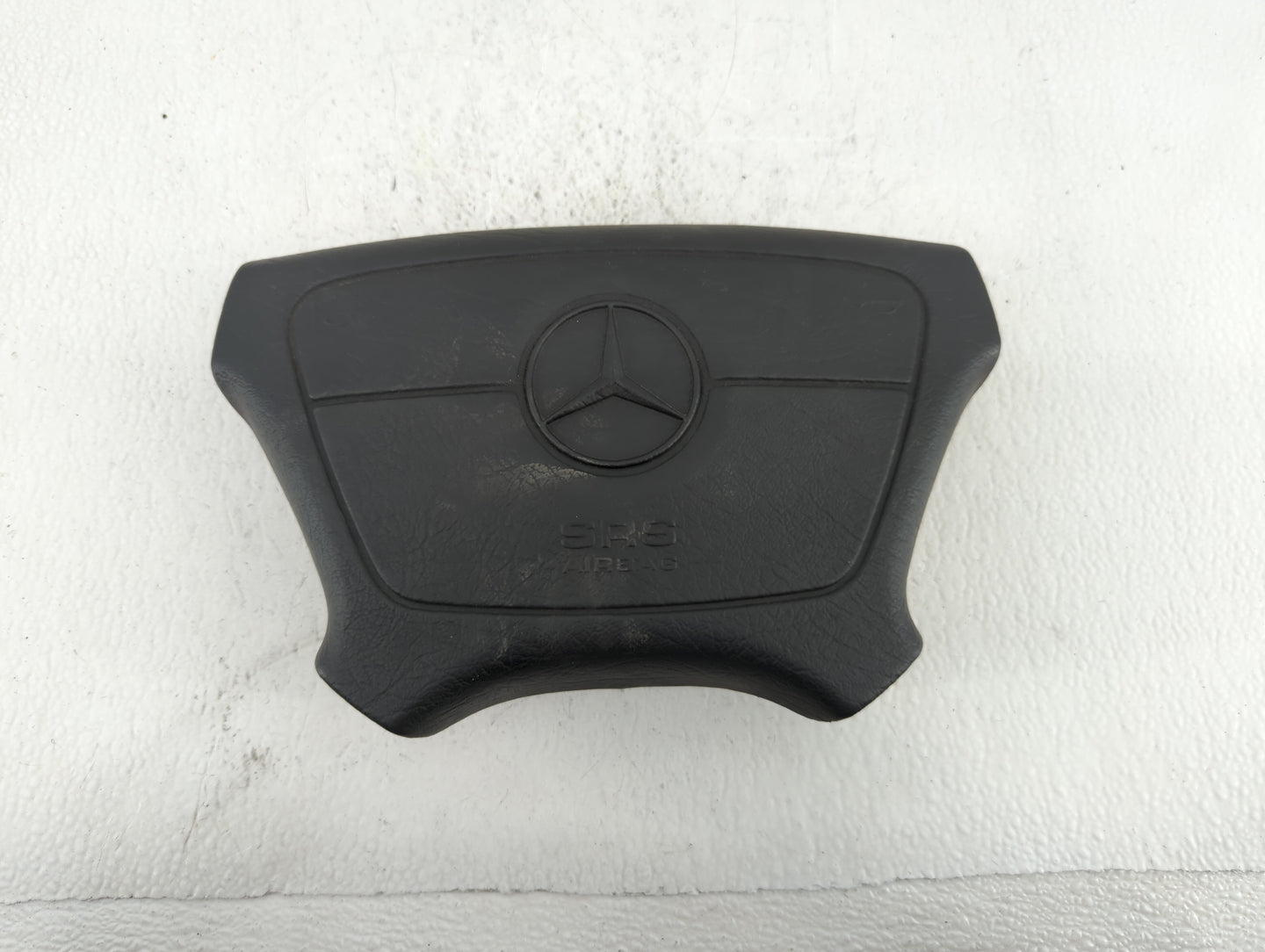 1994-1997 Mercedes-Benz C280 Air Bag Driver Left Steering Wheel Mounted Fits Fits 1994 1995 1996 1997 OEM Used Auto Parts - 