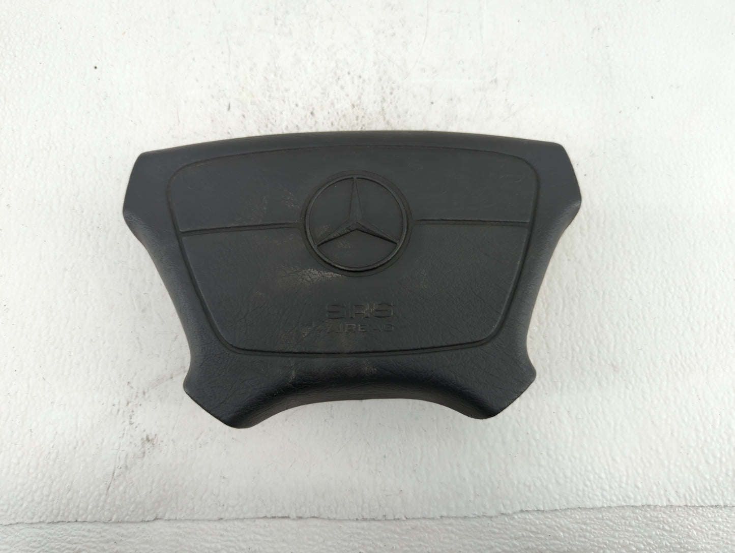 1994-1997 Mercedes-Benz C280 Air Bag Driver Left Steering Wheel Mounted Fits Fits 1994 1995 1996 1997 OEM Used Auto Parts - 