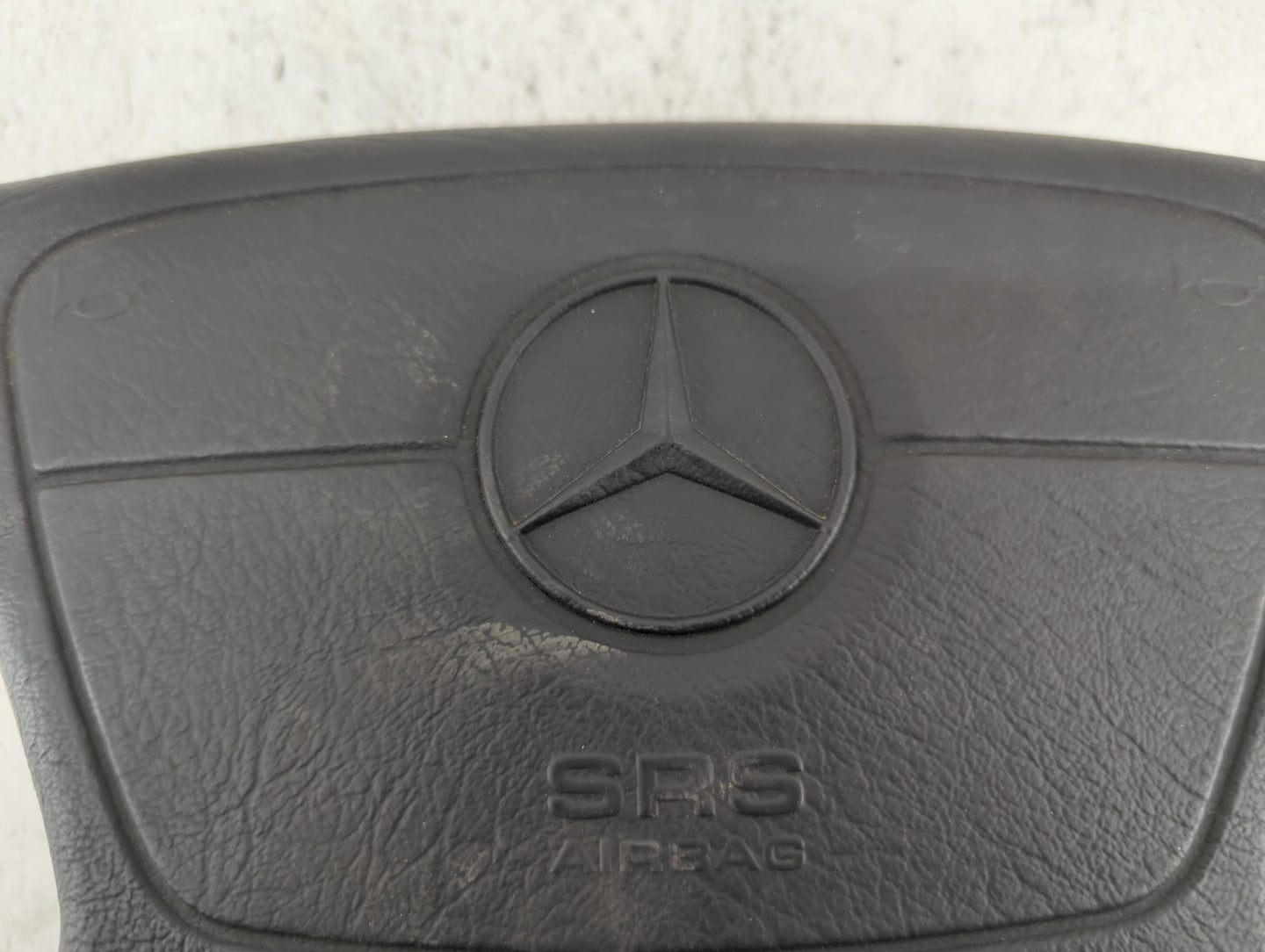 1994-1997 Mercedes-Benz C280 Air Bag Driver Left Steering Wheel Mounted Fits Fits 1994 1995 1996 1997 OEM Used Auto Parts - 