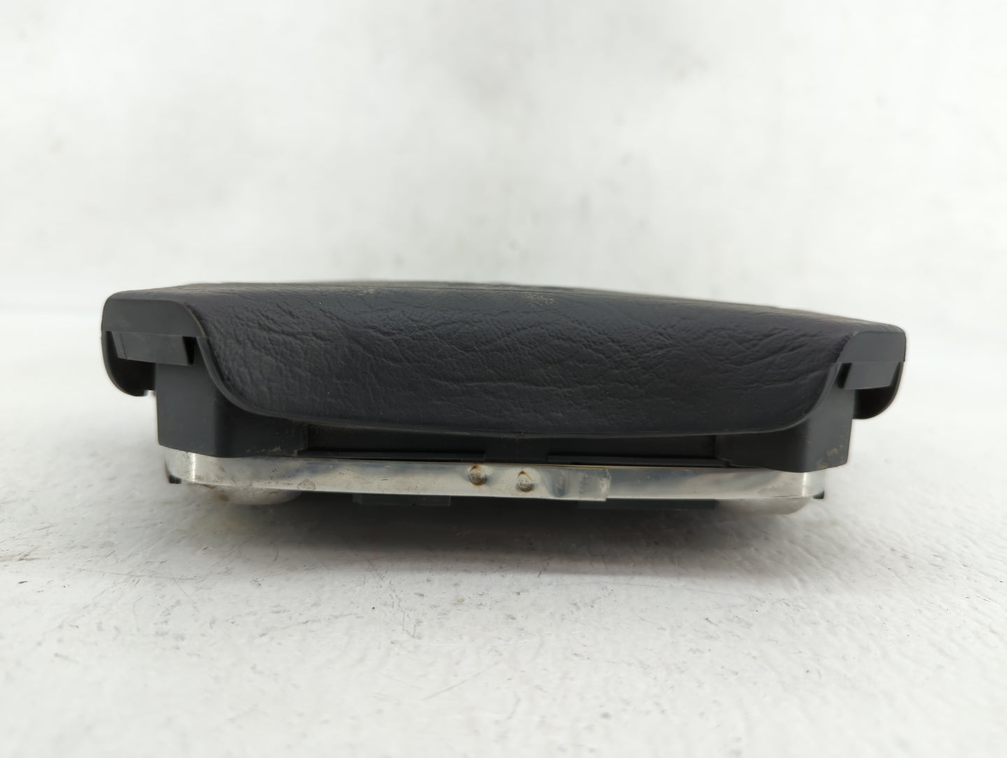 1994-1997 Mercedes-Benz C280 Air Bag Driver Left Steering Wheel Mounted Fits Fits 1994 1995 1996 1997 OEM Used Auto Parts - 