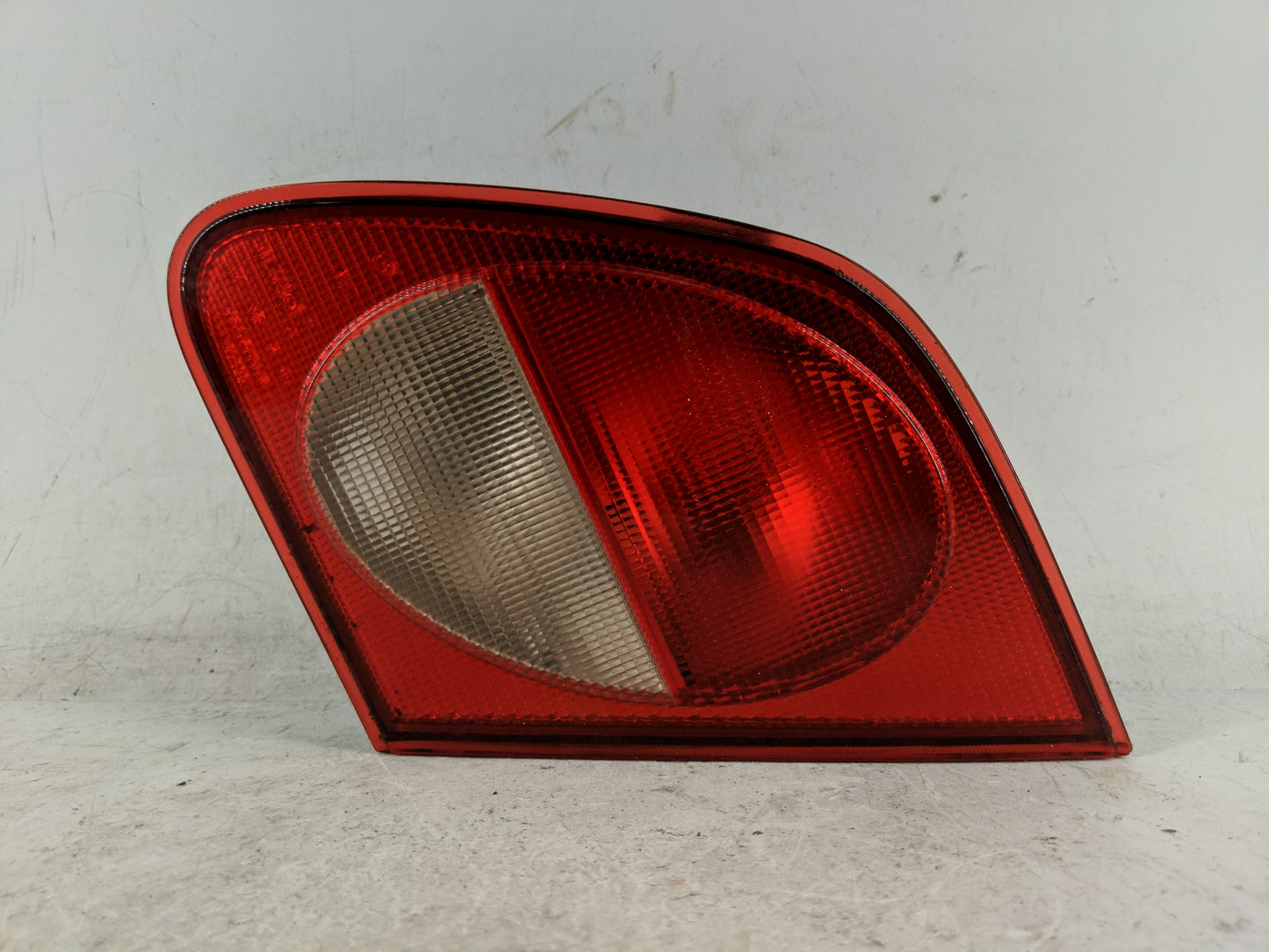 1996-1999 Mercedes-Benz E320 Tail Light Assembly Passenger Right OEM P/N:197580R Fits Fits 1996 1997 1998 1999 OEM Used Auto