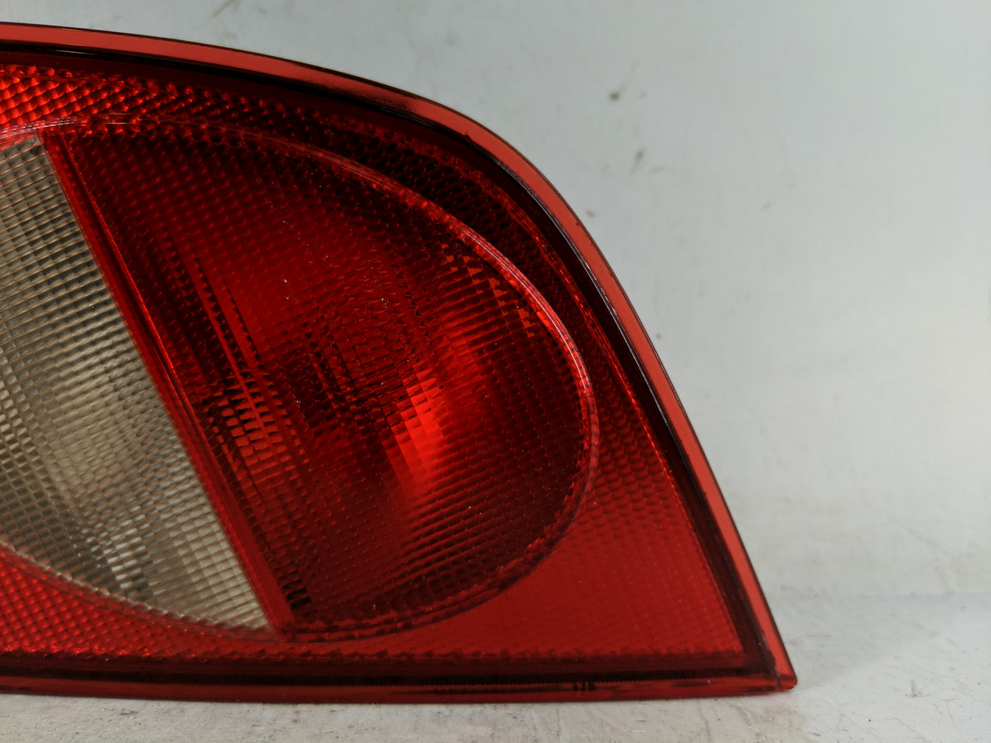 1996-1999 Mercedes-Benz E320 Tail Light Assembly Passenger Right OEM P/N:197580R Fits Fits 1996 1997 1998 1999 OEM Used Auto