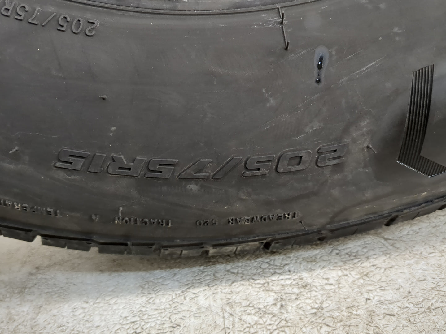 Used Tire 205/75R15 MASTERCRAFT STRATUS AS 967T - Tread Depth 9/32 - Oemusedautoparts1.com