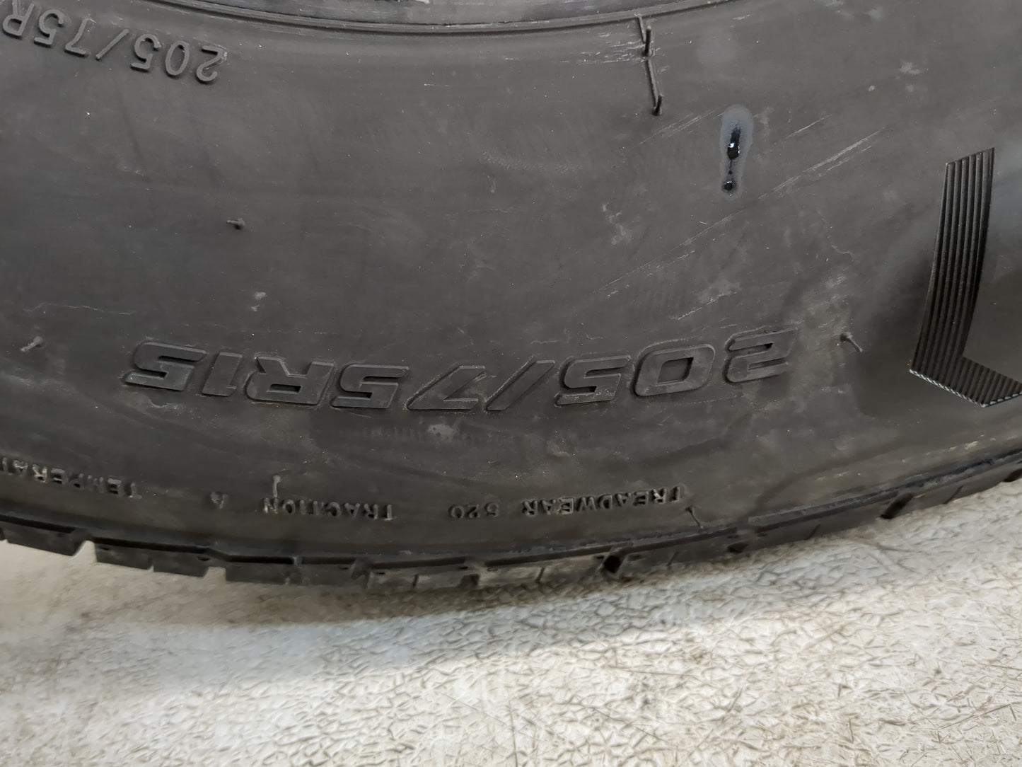 Used Tire 205/75R15 MASTERCRAFT STRATUS AS 967T - Tread Depth 9/32 - Oemusedautoparts1.com