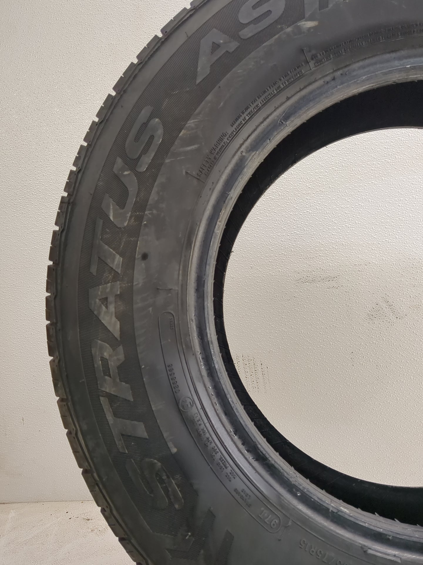 Used Tire 205/75R15 MASTERCRAFT STRATUS AS 967T - Tread Depth 9/32 - Oemusedautoparts1.com