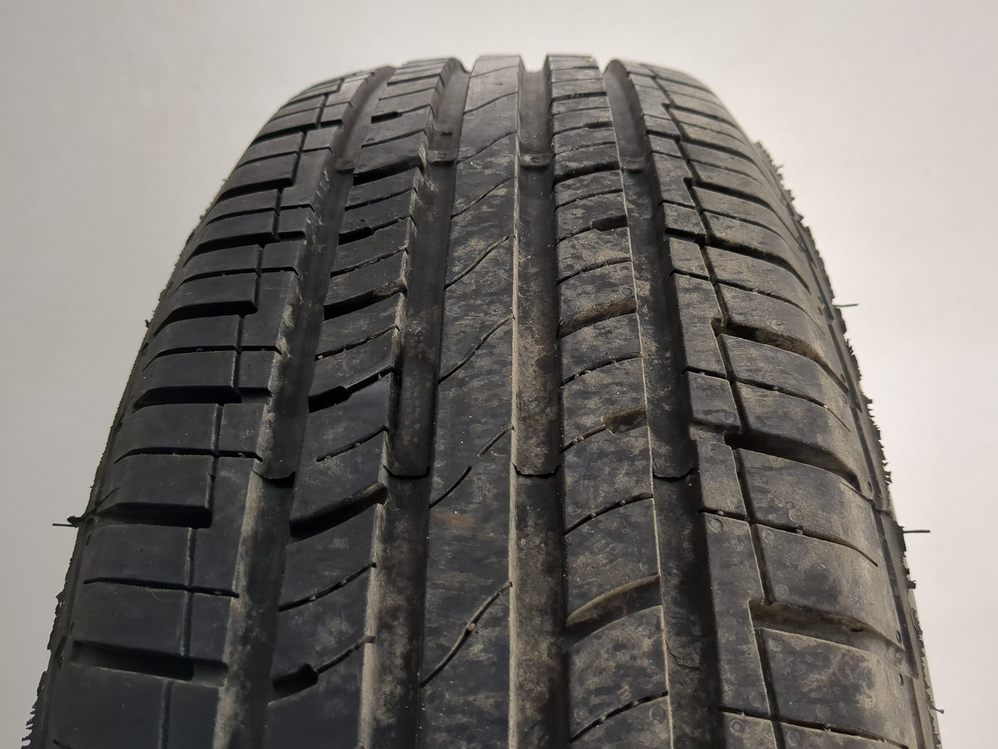 Used Tire 205/75R15 MASTERCRAFT STRATUS AS 967T - Tread Depth 9/32 - Oemusedautoparts1.com
