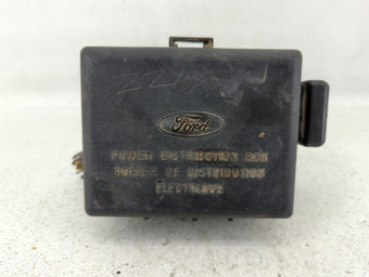 compare product 2000 Mercury Grand Marquis Fusebox Fuse Box Panel Relay Module P/N:F5AB-14A075-A Fits OEM Used Auto Parts