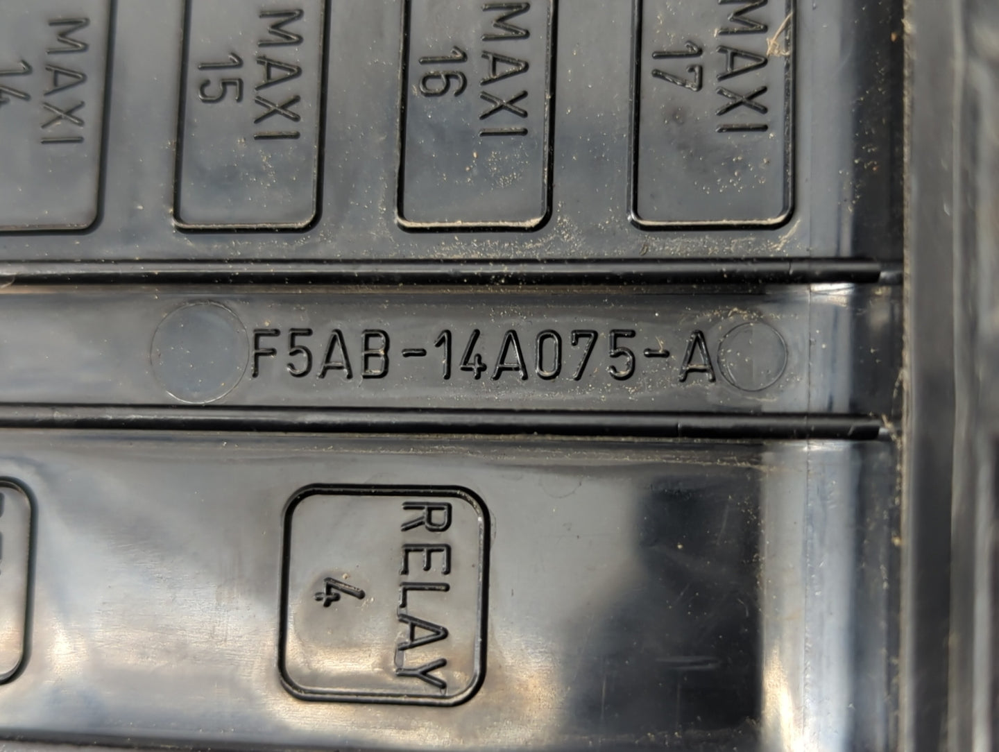 2000 Mercury Grand Marquis Fusebox Fuse Box Panel Relay Module P/N:F5AB-14A075-A Fits OEM Used Auto Parts - Oemusedautoparts
