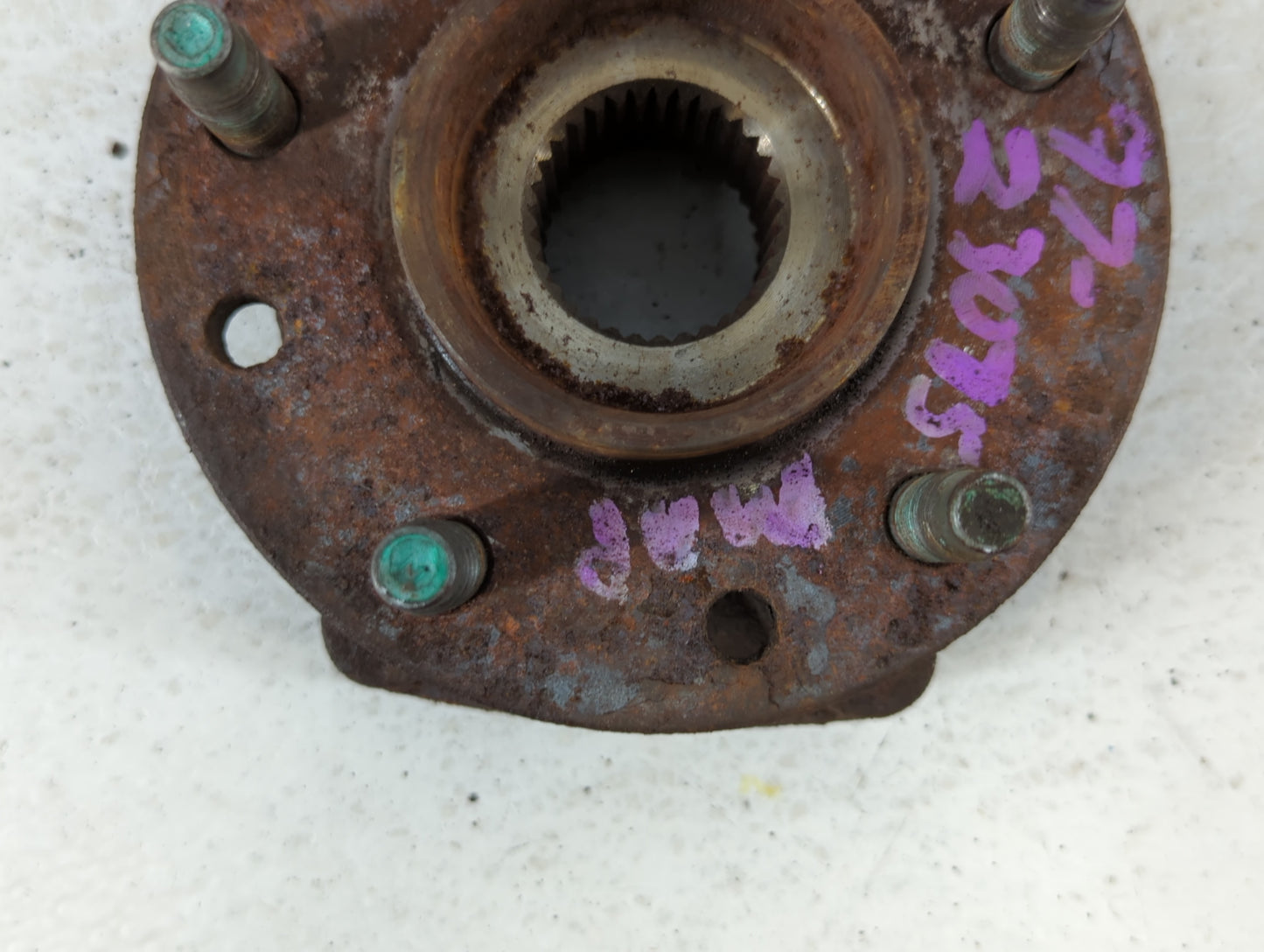 1997 Mercury Montego Driver Front Wheel Hub Oem - Oemusedautoparts1.com