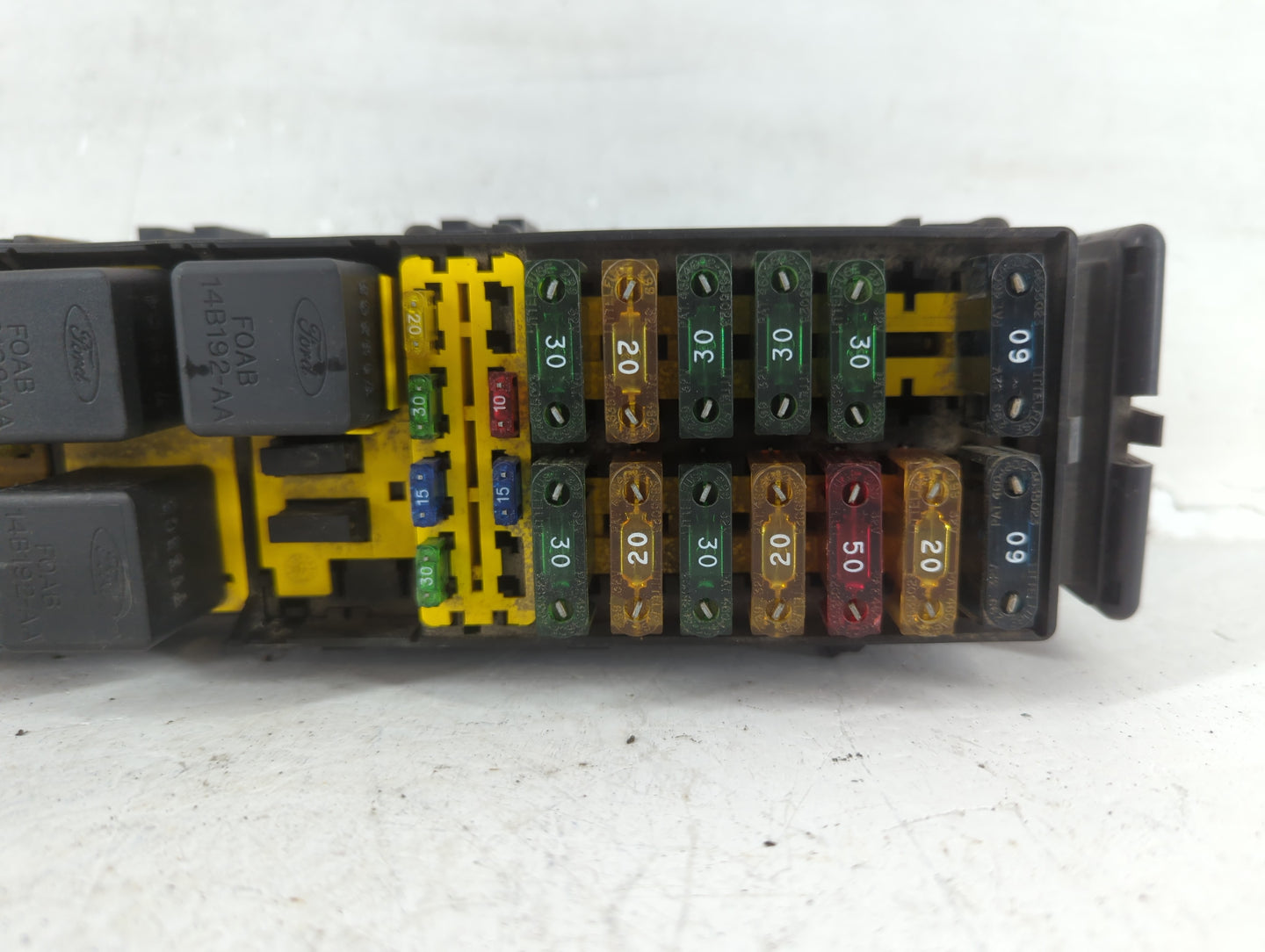 1997 Mercury Mountaineer Fusebox Fuse Box Panel Relay Module P/N:F67B-14A003-AA Fits OEM Used Auto Parts - Oemusedautoparts1