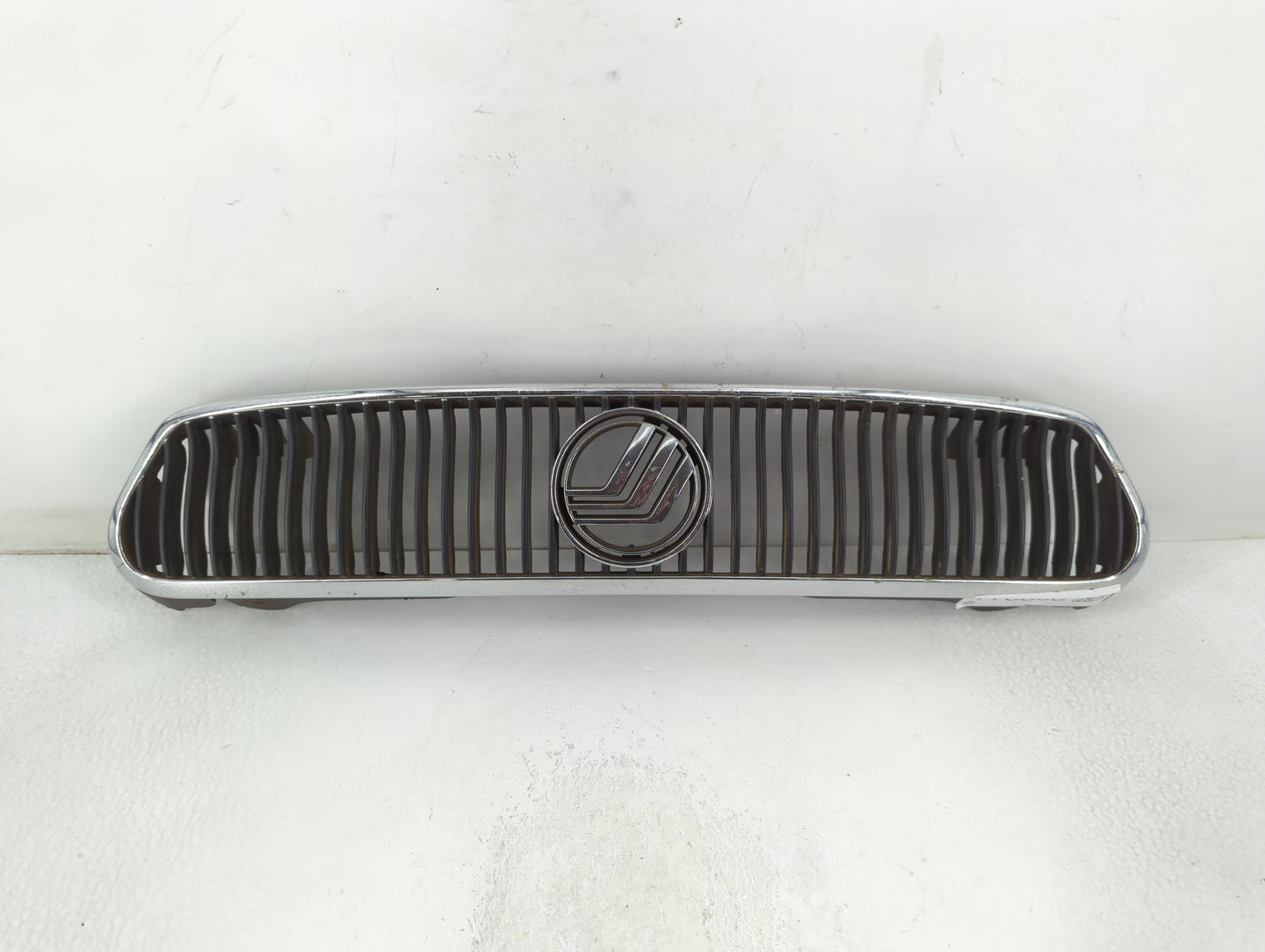 1997 Mercury Mystique Front Grille Bumper Not Included - Oemusedautoparts1.com