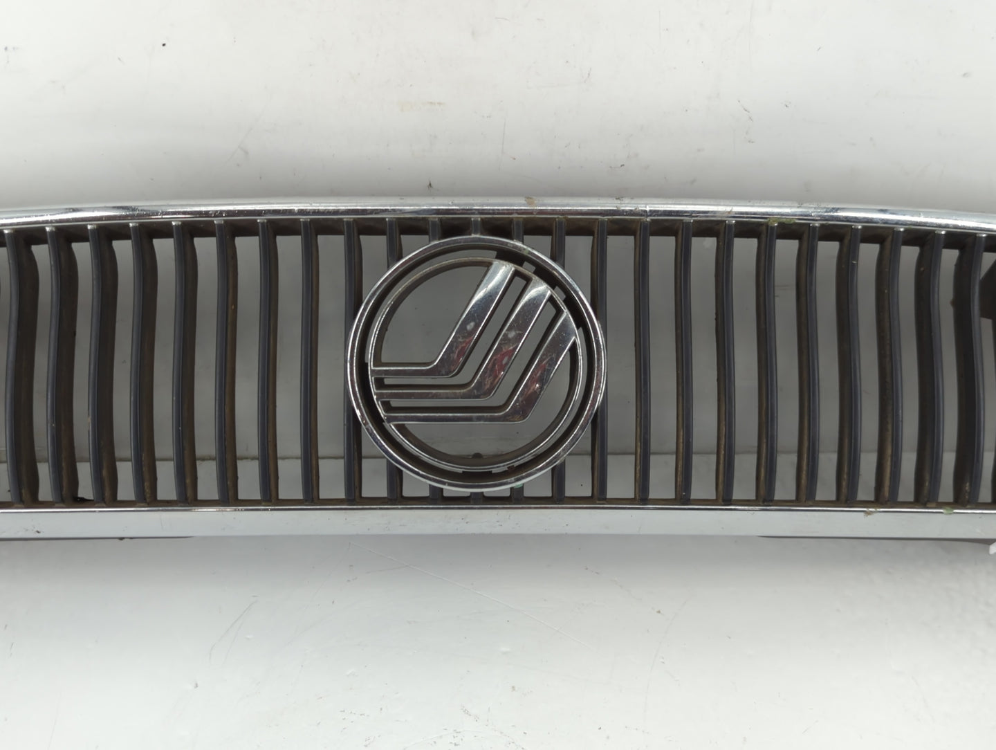 1997 Mercury Mystique Front Grille Bumper Not Included - Oemusedautoparts1.com