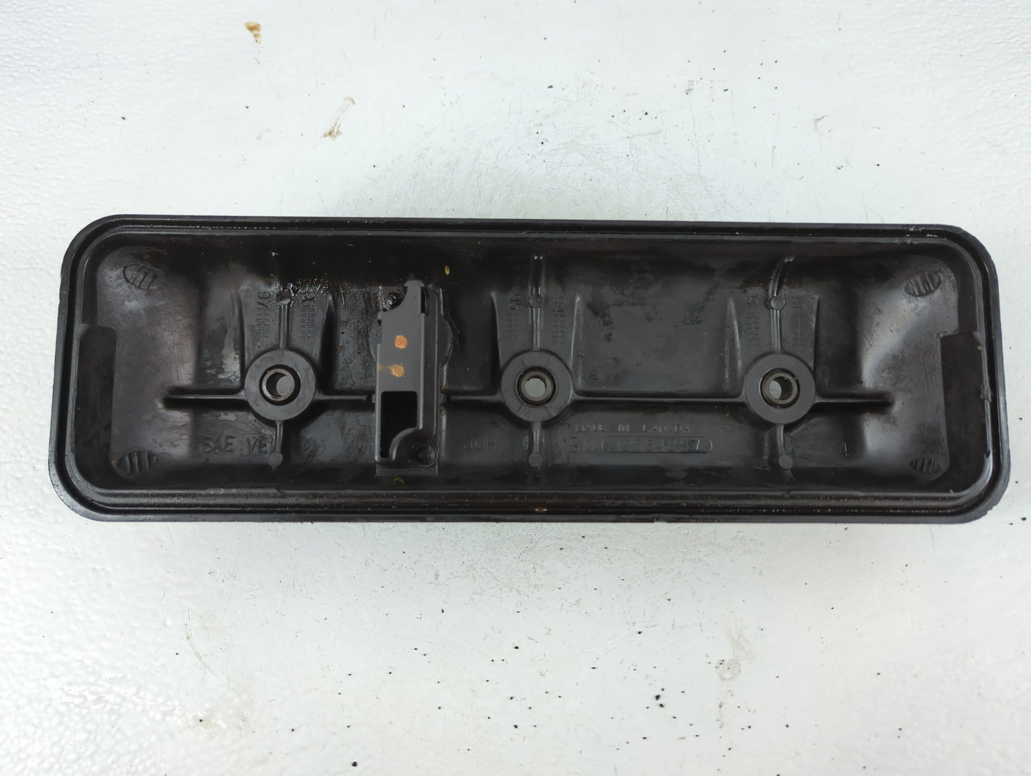 1997 Mitsubishi Eclipse Driver Left Cylinder Head Valve Cover P/N:12554257 Fits OEM Used Auto Parts - Oemusedautoparts1.com