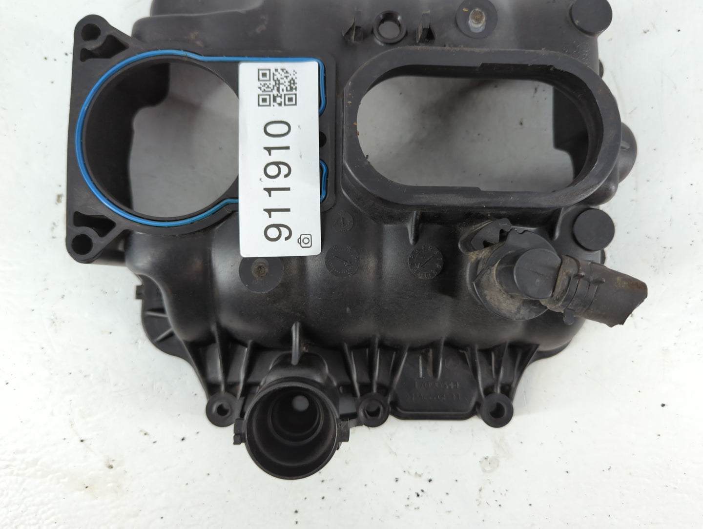 1997 Mitsubishi Eclipse Driver Left Cylinder Head Valve Cover P/N:17090544 Fits OEM Used Auto Parts - Oemusedautoparts1.com