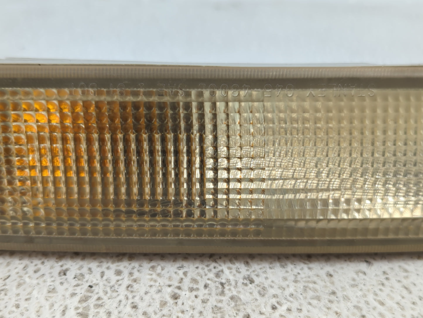 1994-1998 Mitsubishi Galant Passenger Right Oem Front Light Lamp - Oemusedautoparts1.com
