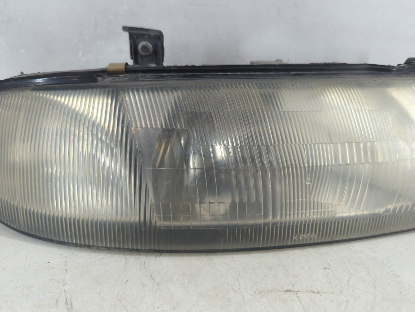 1993-1997 Nissan Altima Passenger Right Oem Head Light Headlight Lamp - Oemusedautoparts1.com