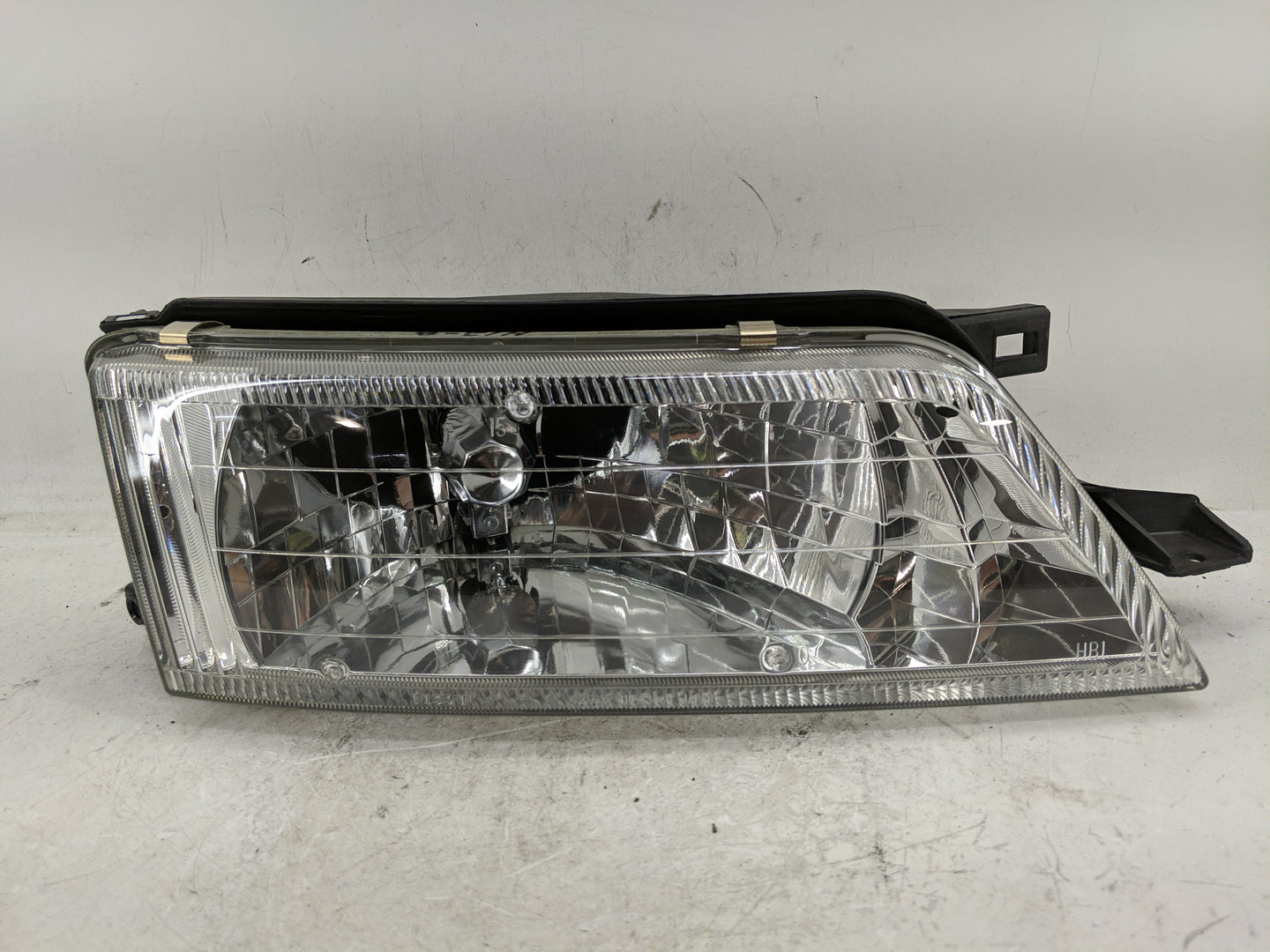 1997-1999 Nissan Maxima Passenger Right Oem Head Light Headlight Lamp - Oemusedautoparts1.com