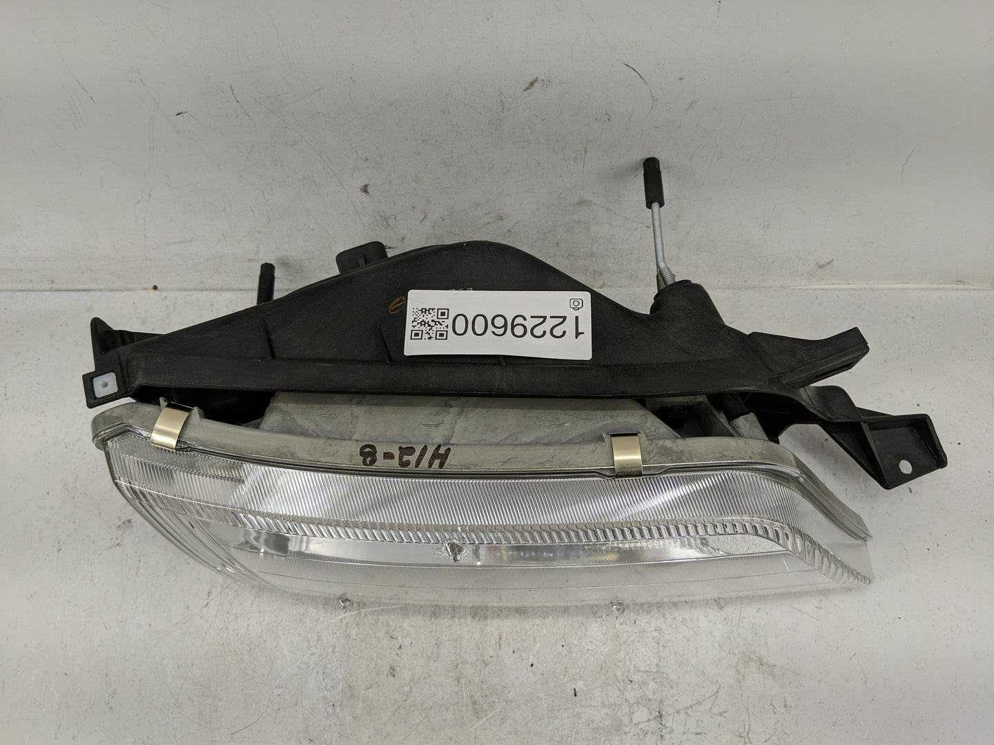 1997-1999 Nissan Maxima Passenger Right Oem Head Light Headlight Lamp - Oemusedautoparts1.com
