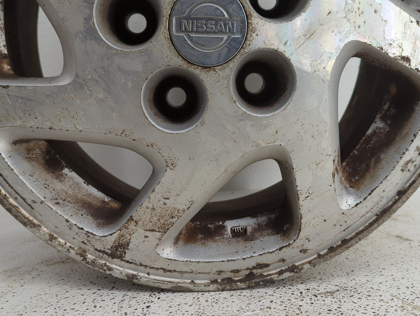 1995-1999 Nissan Maxima Oem Wheel Rim 849655 - Oemusedautoparts1.com