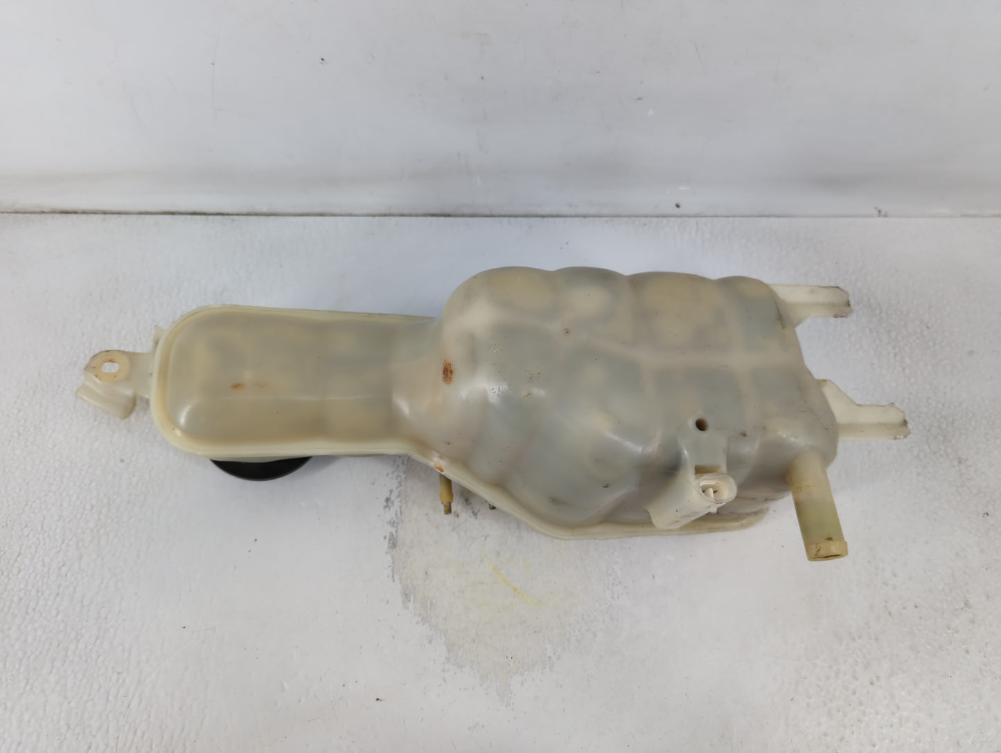 1997 Oldsmobile Achieva Radiator Coolant Overflow Expansion Tank Bottle - Oemusedautoparts1.com