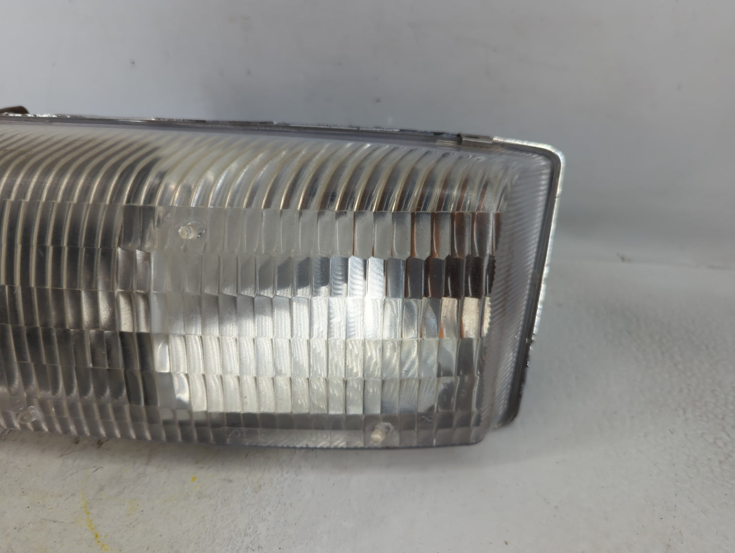 1992 Oldsmobile Achieva Passenger Right Oem Head Light Headlight Lamp - Oemusedautoparts1.com