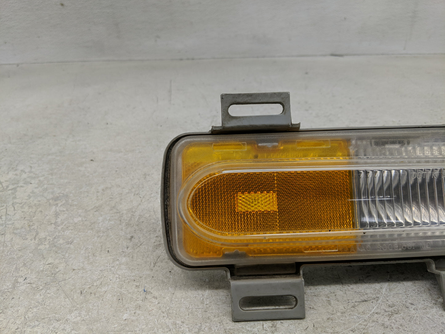 1995-1999 Oldsmobile Aurora Passenger Right Oem Front Light Lamp - Oemusedautoparts1.com