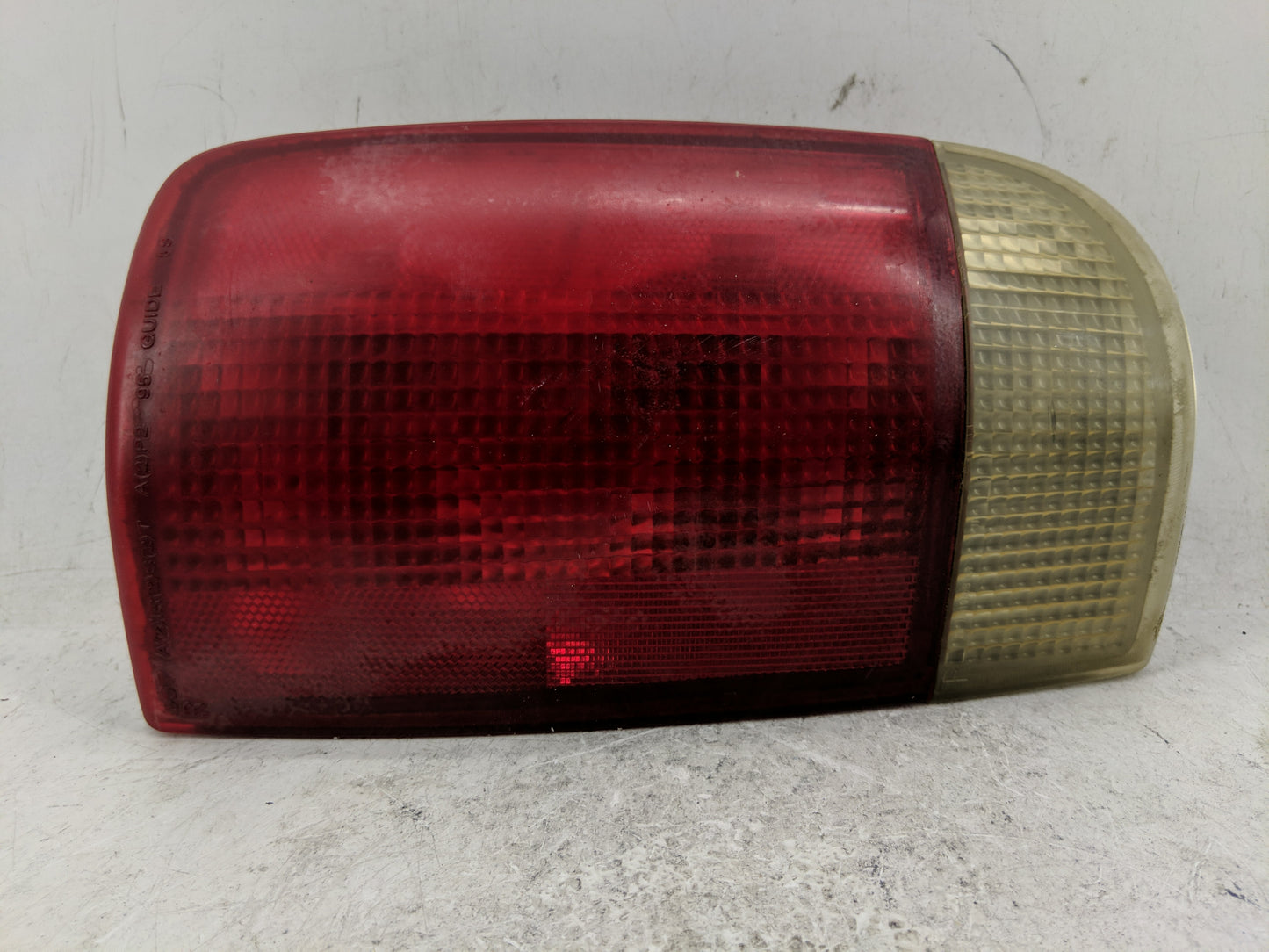 1997 Oldsmobile Bravada Tail Light Assembly Passenger Right OEM P/N:16518499 Fits OEM Used Auto Parts - Oemusedautoparts1.co