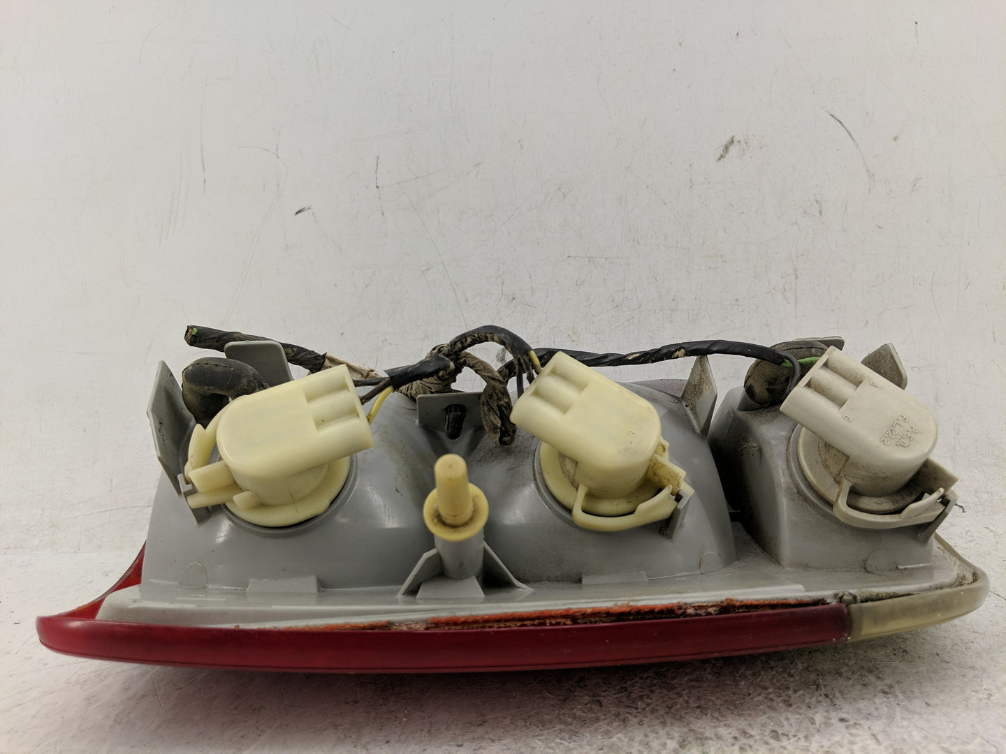 1997 Oldsmobile Bravada Tail Light Assembly Passenger Right OEM P/N:16518499 Fits OEM Used Auto Parts - Oemusedautoparts1.co