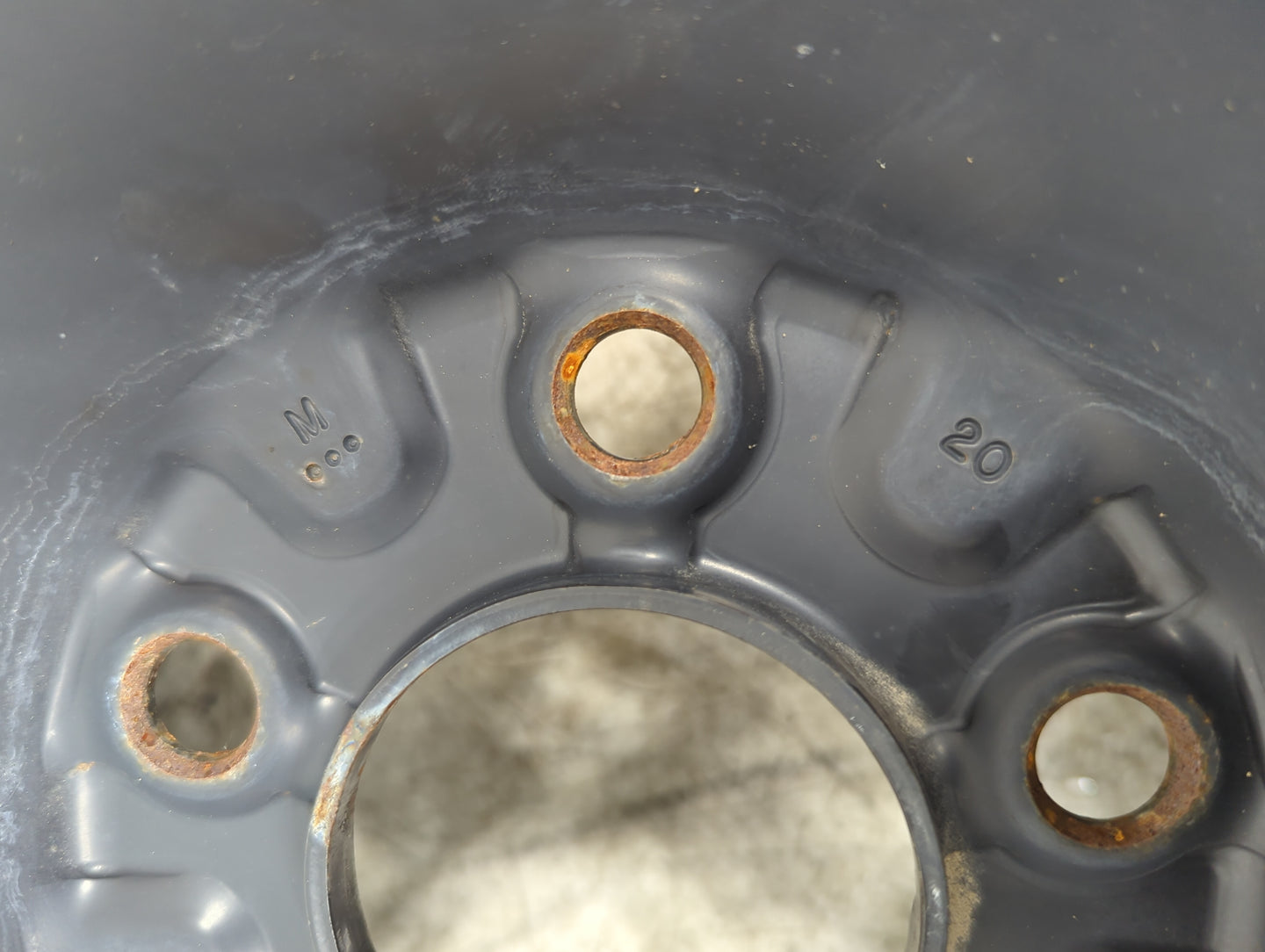1997 Oldsmobile Cutlass Spare Donut Tire Wheel Rim Oem - Oemusedautoparts1.com