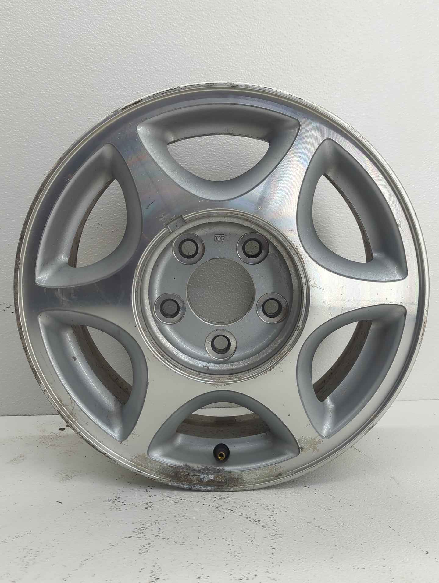 1997-1999 Oldsmobile Cutlass Oem Wheel Rim Silver - Oemusedautoparts1.com