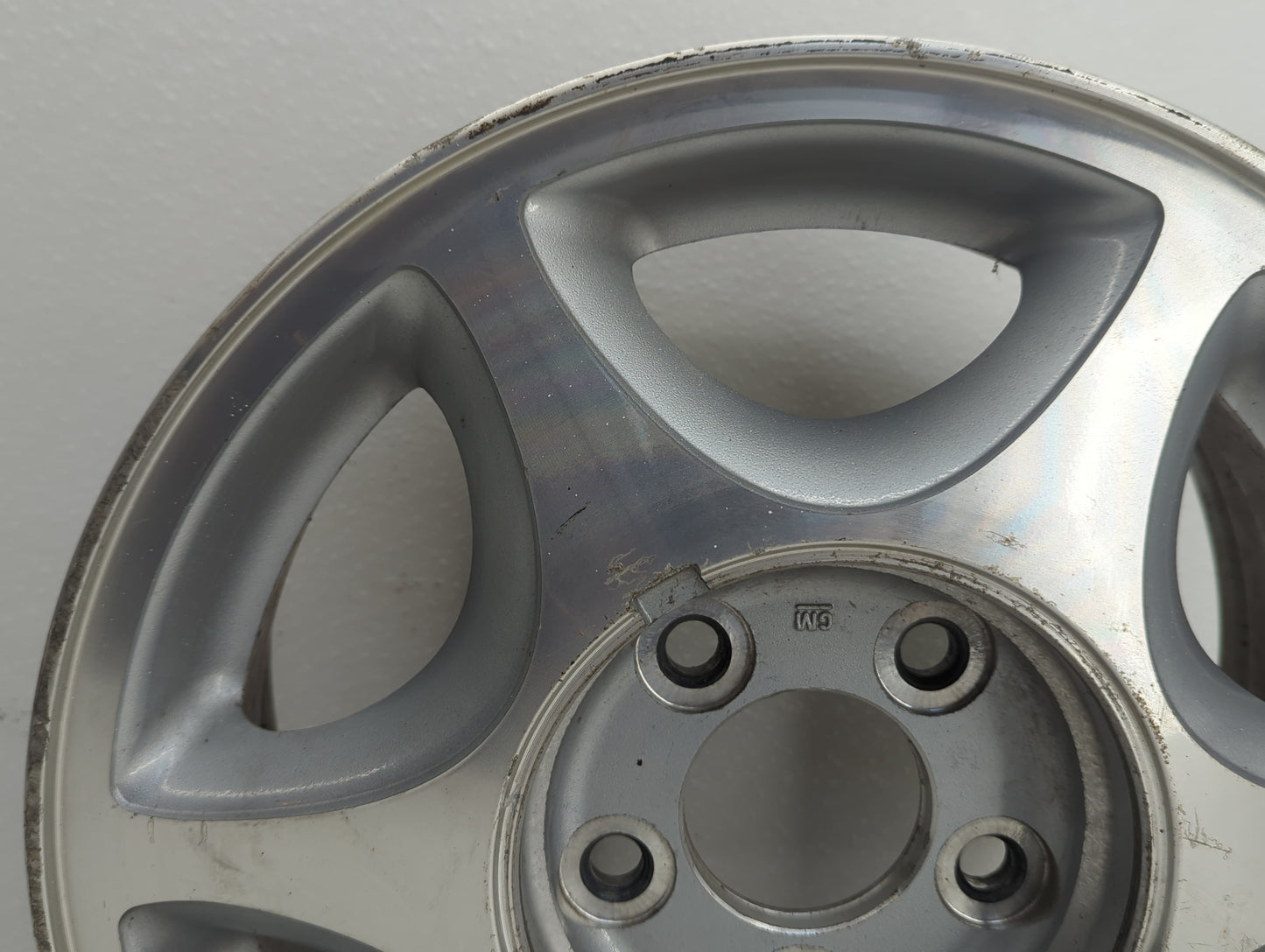 1997-1999 Oldsmobile Cutlass Oem Wheel Rim Silver - Oemusedautoparts1.com