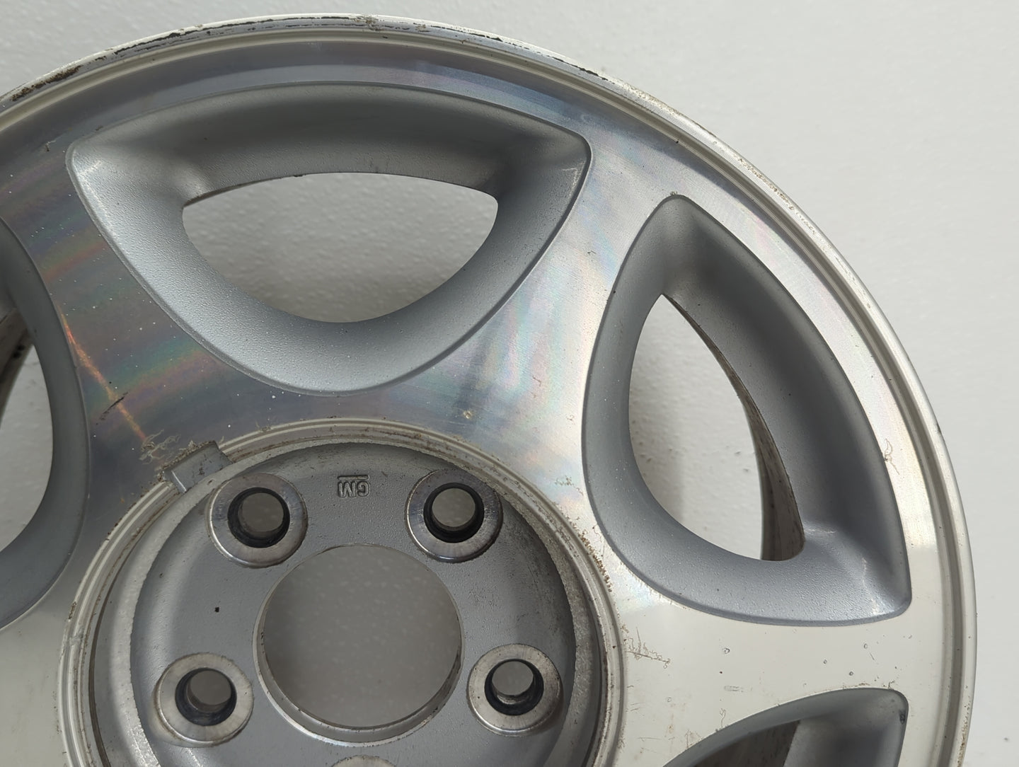 1997-1999 Oldsmobile Cutlass Oem Wheel Rim Silver - Oemusedautoparts1.com