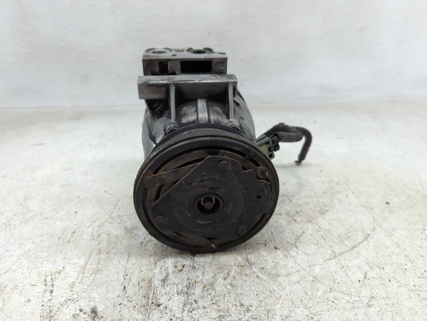 1997-1998 Oldsmobile Cutlass Air Conditioning A/c Ac Compressor Oem - Oemusedautoparts1.com