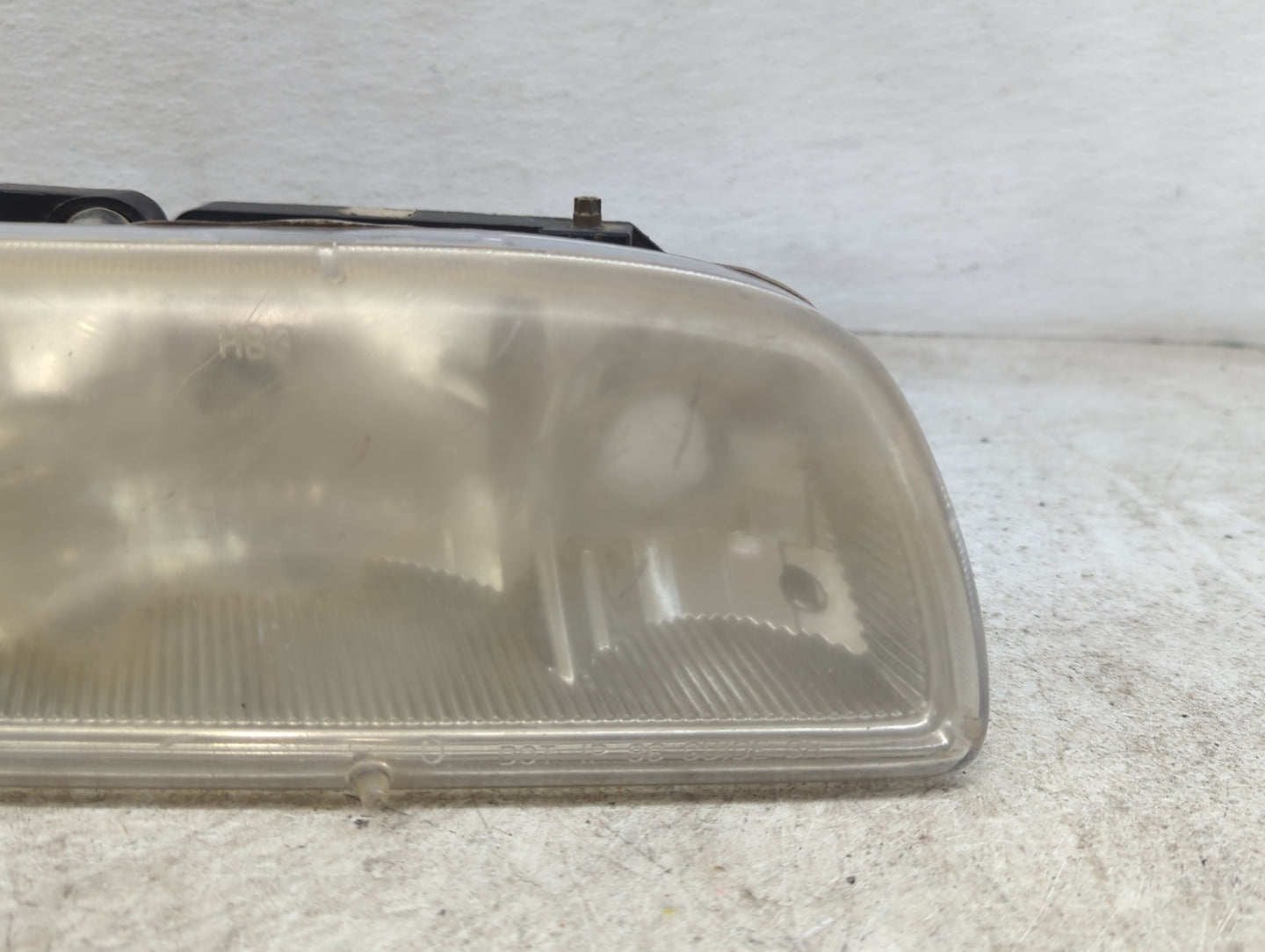 1997 Eighty Eight Passenger Right Oem Head Light Headlight Lamp - Oemusedautoparts1.com
