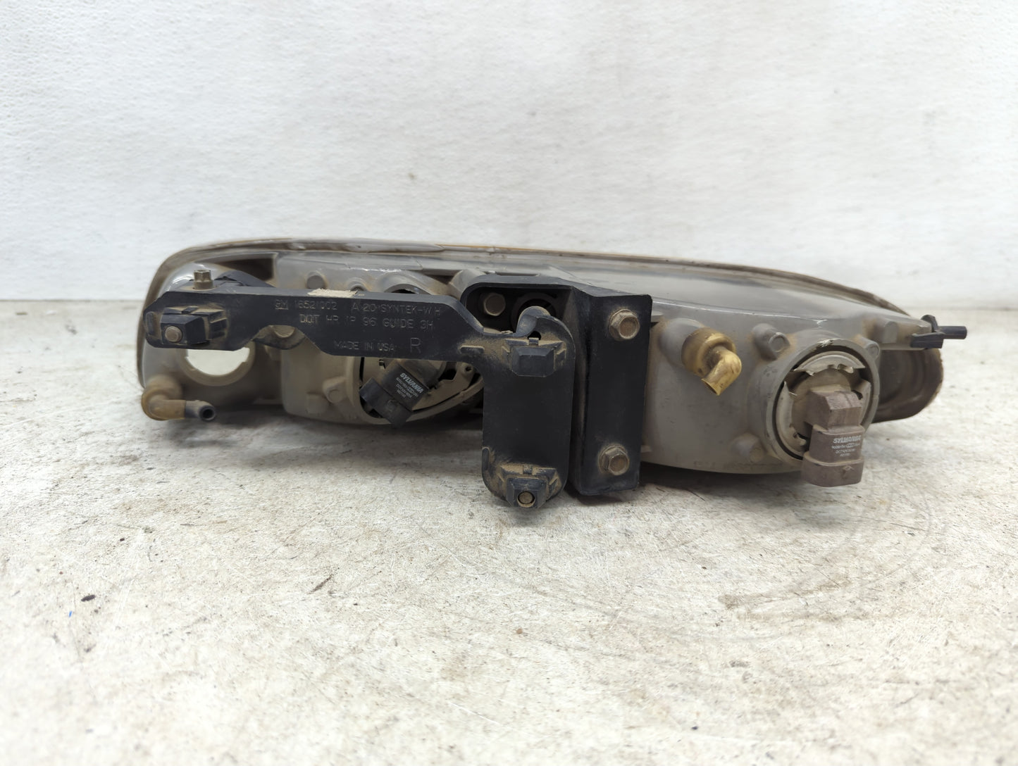 1997 Eighty Eight Passenger Right Oem Head Light Headlight Lamp - Oemusedautoparts1.com