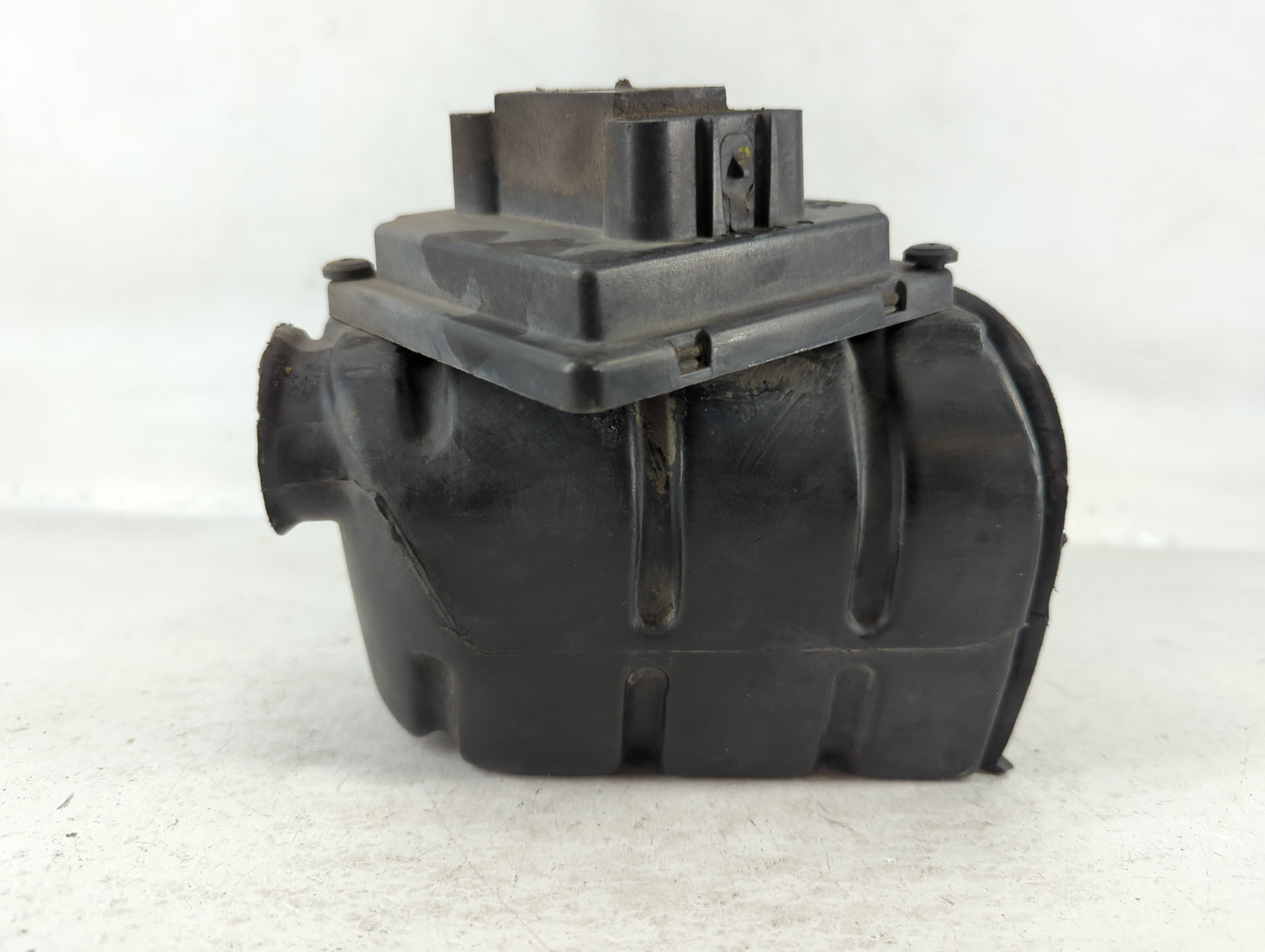 1996-1997 Pontiac Firebird Air Cleaner Intake-duct Hose Tube - Oemusedautoparts1.com