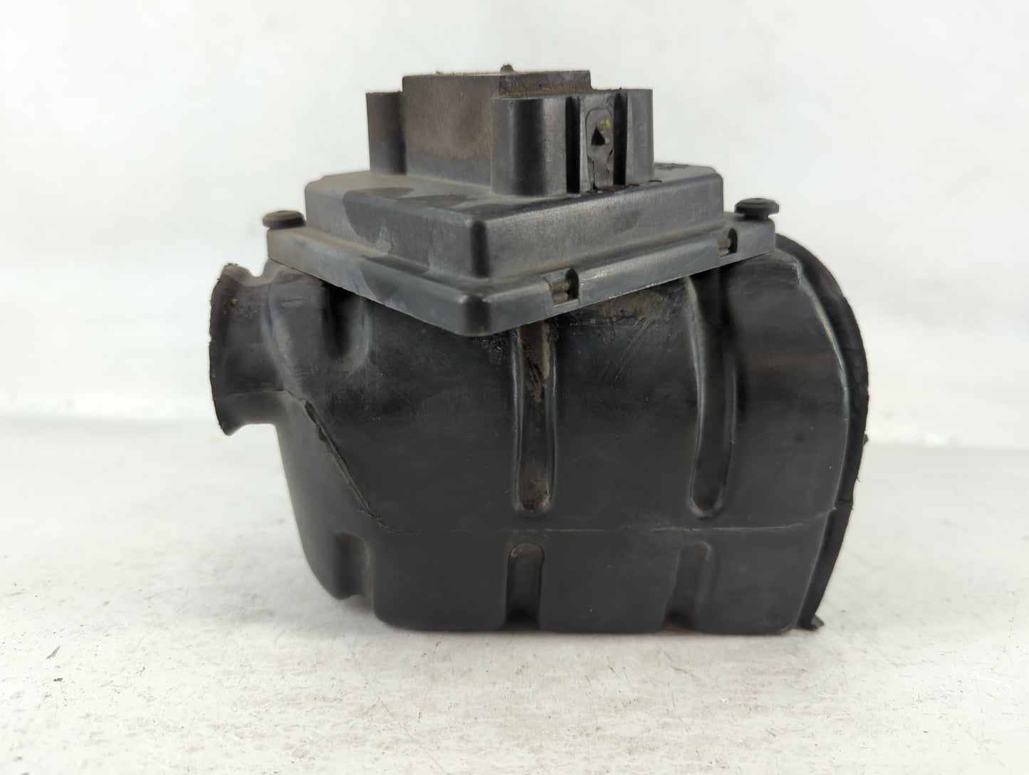 1996-1997 Pontiac Firebird Air Cleaner Intake-duct Hose Tube - Oemusedautoparts1.com