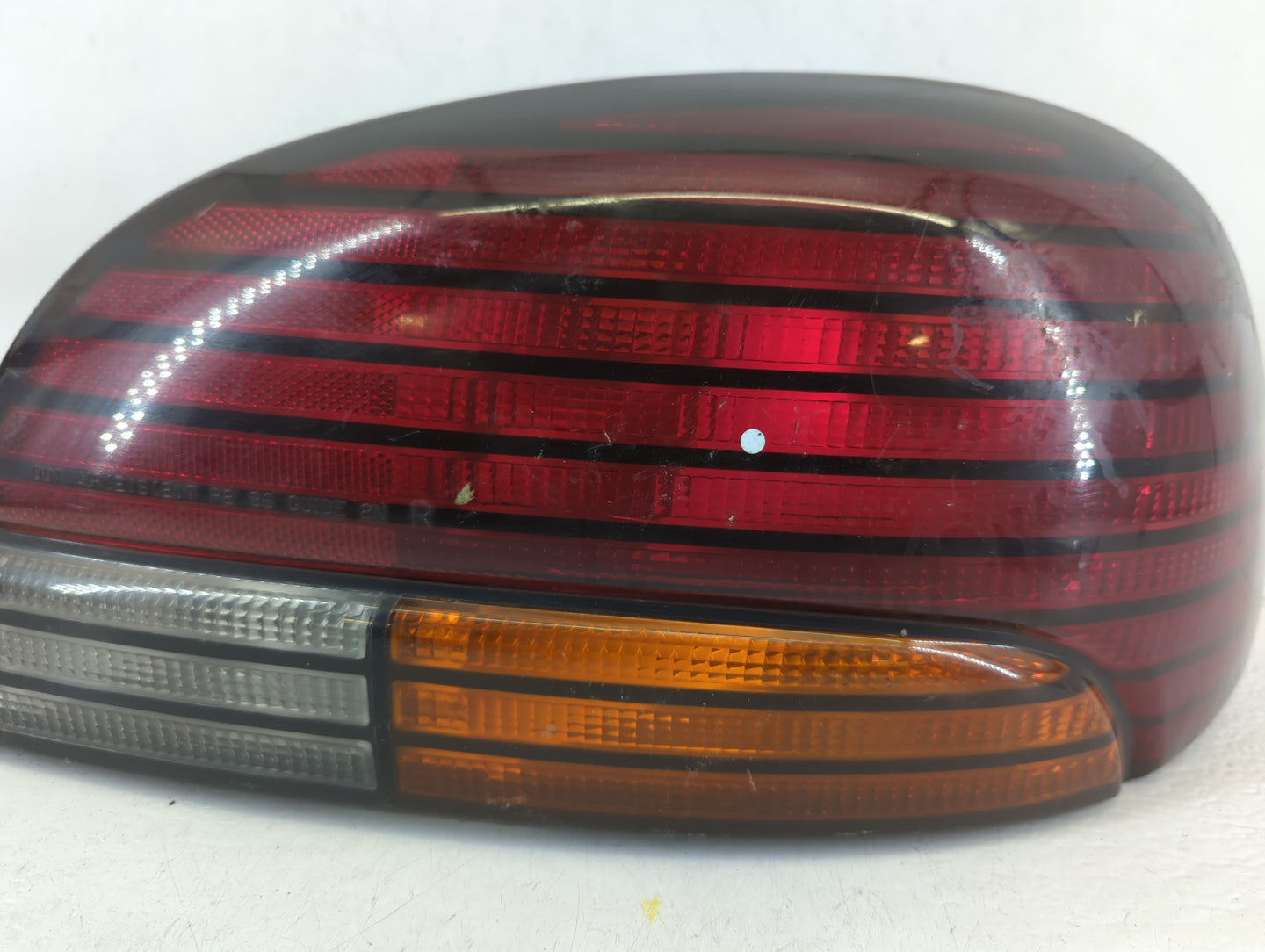 1996-1998 Pontiac Grand Am Tail Light Assembly Passenger Right OEM P/N:GM 16522028 Fits Fits 1996 1997 1998 OEM Used Auto Pa
