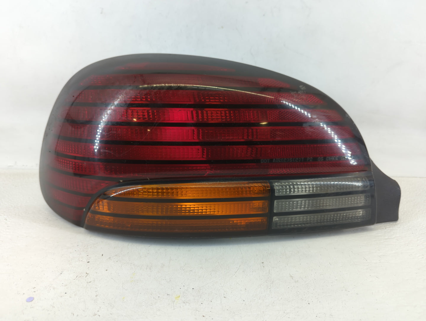 1996-1998 Pontiac Grand Am Tail Light Assembly Driver Left OEM P/N:16522027 A 23 Fits Fits 1996 1997 1998 OEM Used Auto Part