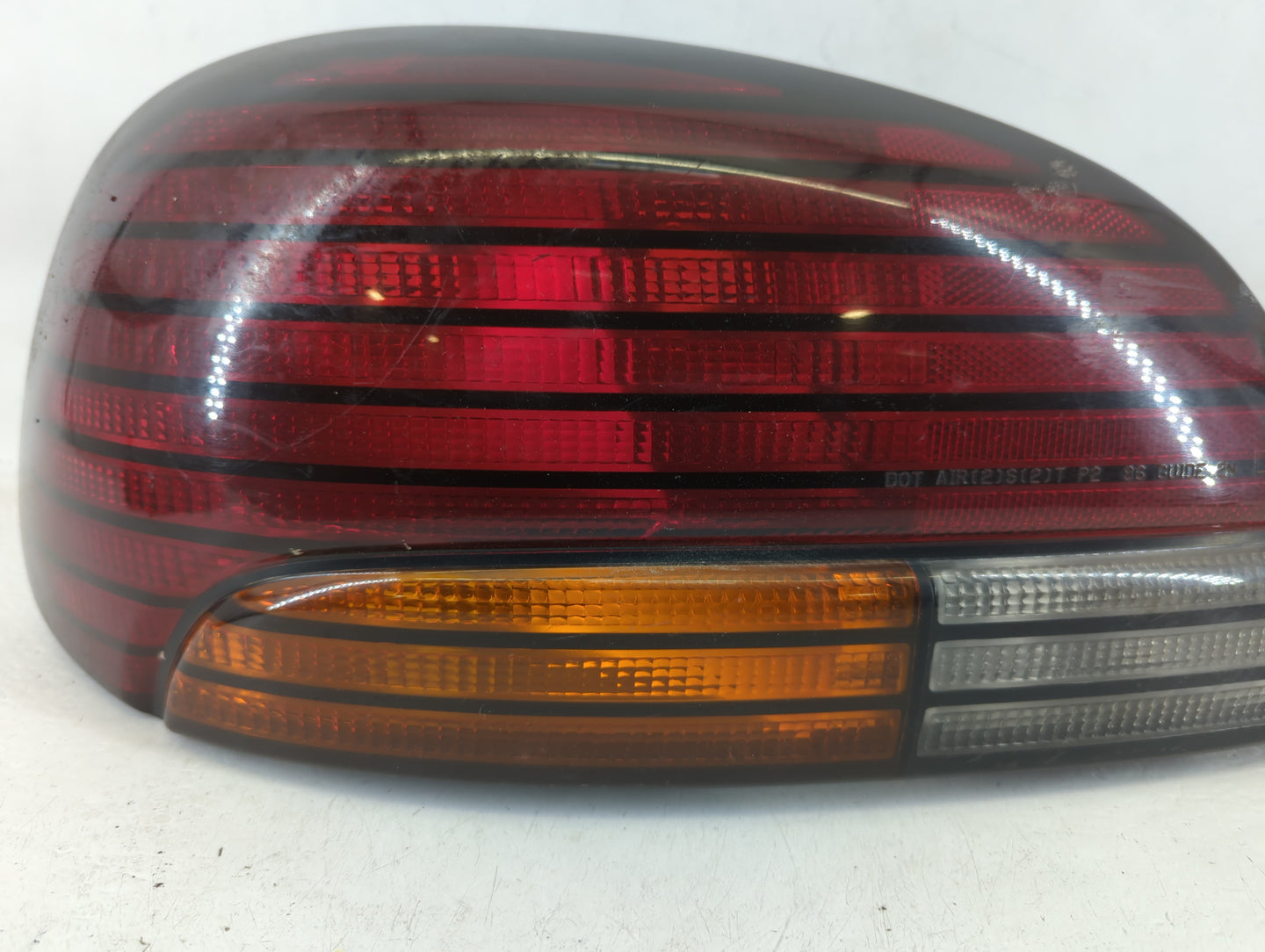 1996-1998 Pontiac Grand Am Tail Light Assembly Driver Left OEM P/N:16522027 A 23 Fits Fits 1996 1997 1998 OEM Used Auto Part