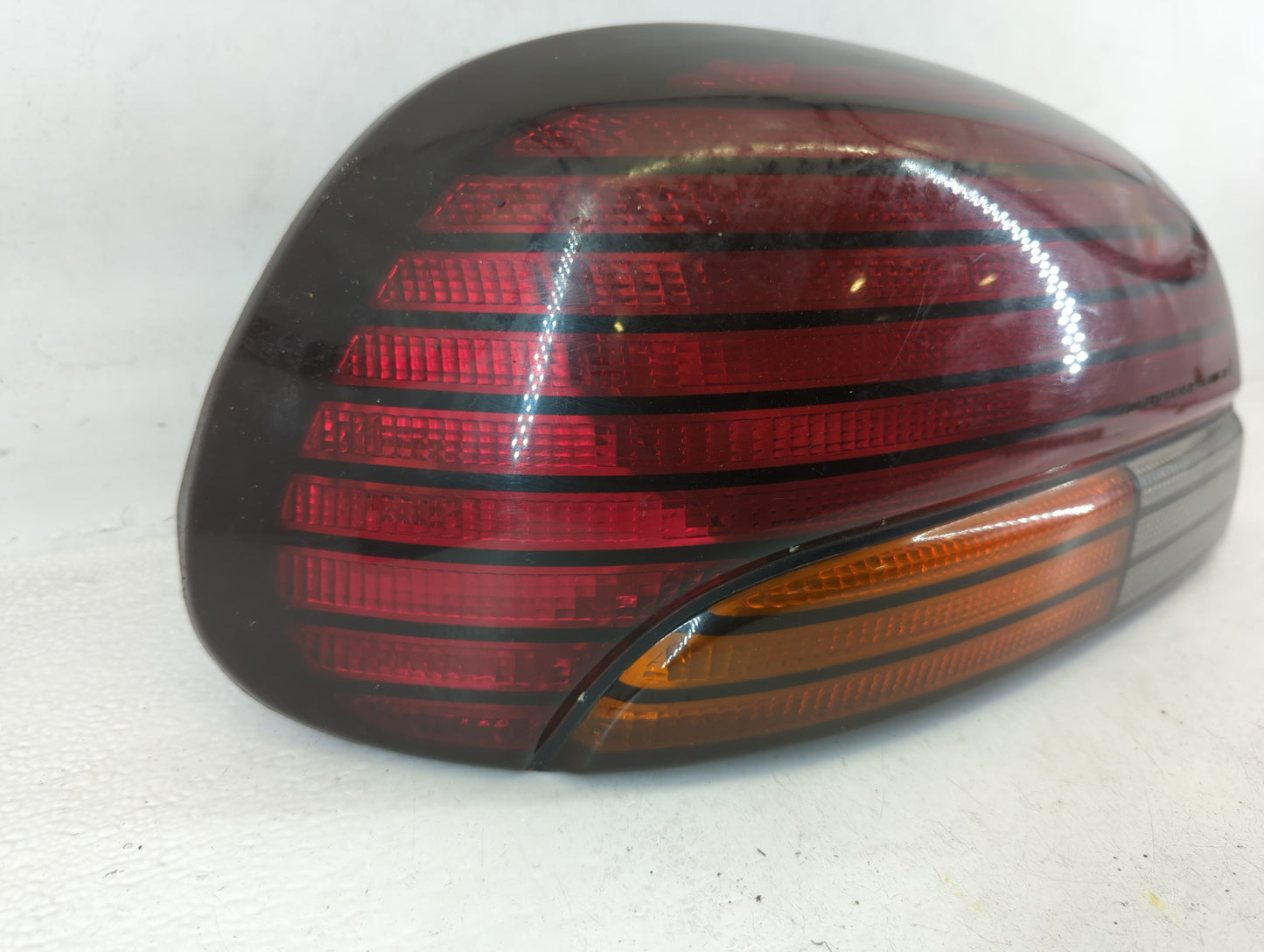 1996-1998 Pontiac Grand Am Tail Light Assembly Driver Left OEM P/N:16522027 A 23 Fits Fits 1996 1997 1998 OEM Used Auto Part