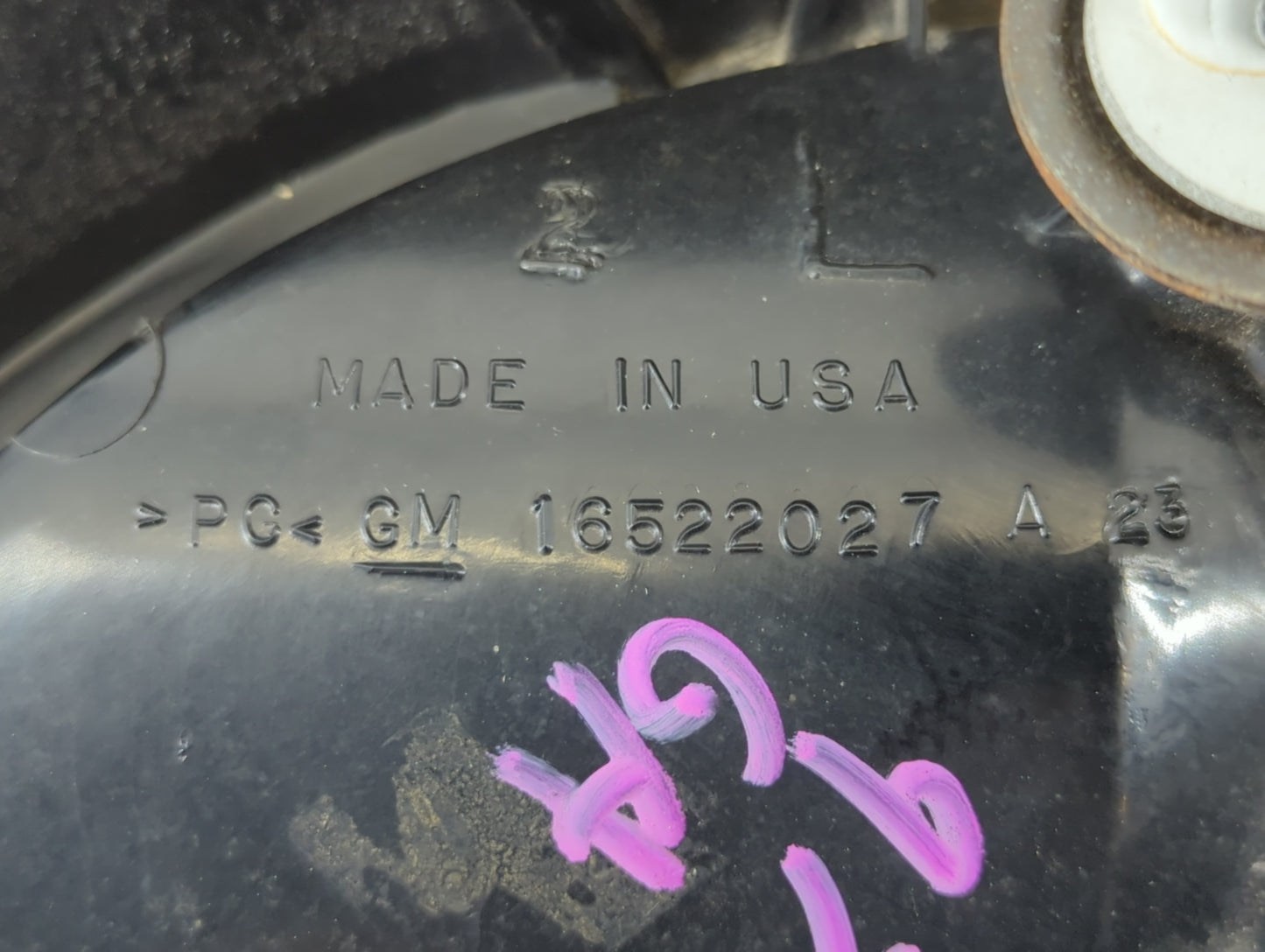 1996-1998 Pontiac Grand Am Tail Light Assembly Driver Left OEM P/N:16522027 A 23 Fits Fits 1996 1997 1998 OEM Used Auto Part