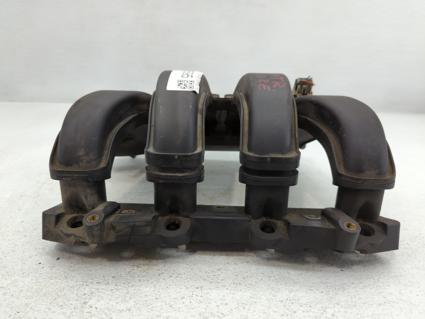 1996-1999 Pontiac Trans Sport Air Intake Manifold P/N:04777 377 Fits Fits 1996 1997 1998 1999 OEM Used Auto Parts - Oemuseda